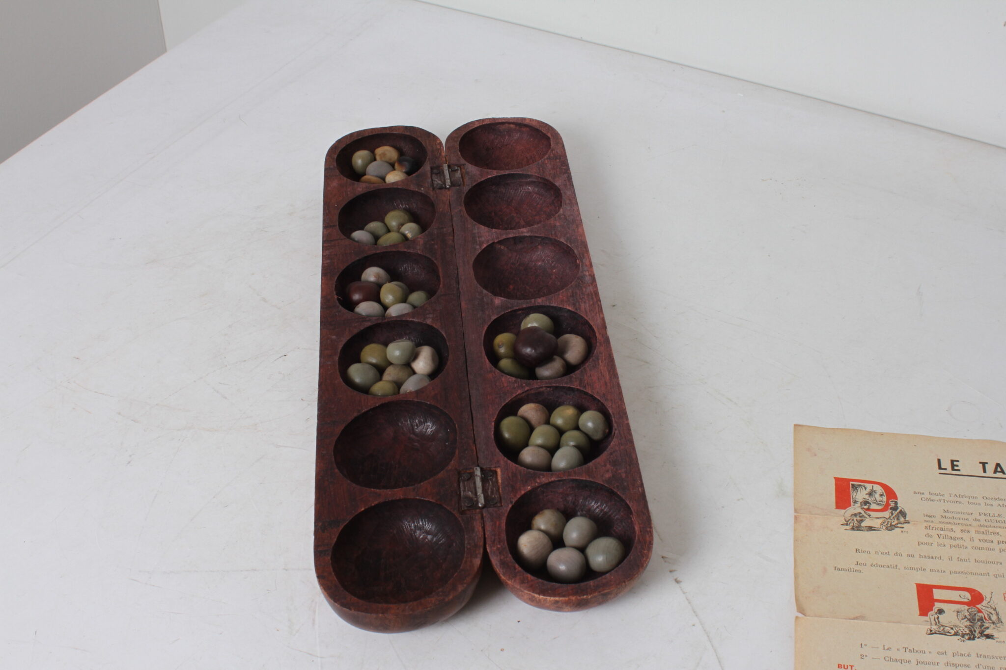 jeu-traditionnel-africain-awale-occasion-brocante-emmaus-scherwiller-etikette (3)
