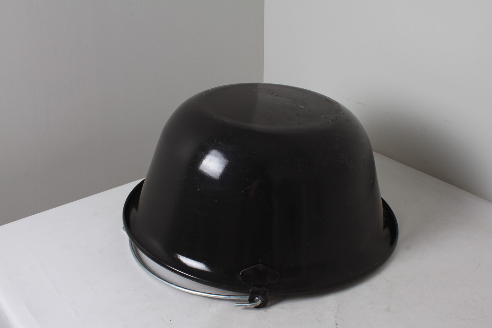 Marmite à goulasch hongroise émaillée noir et gris 10 L KOTARBAU (1)