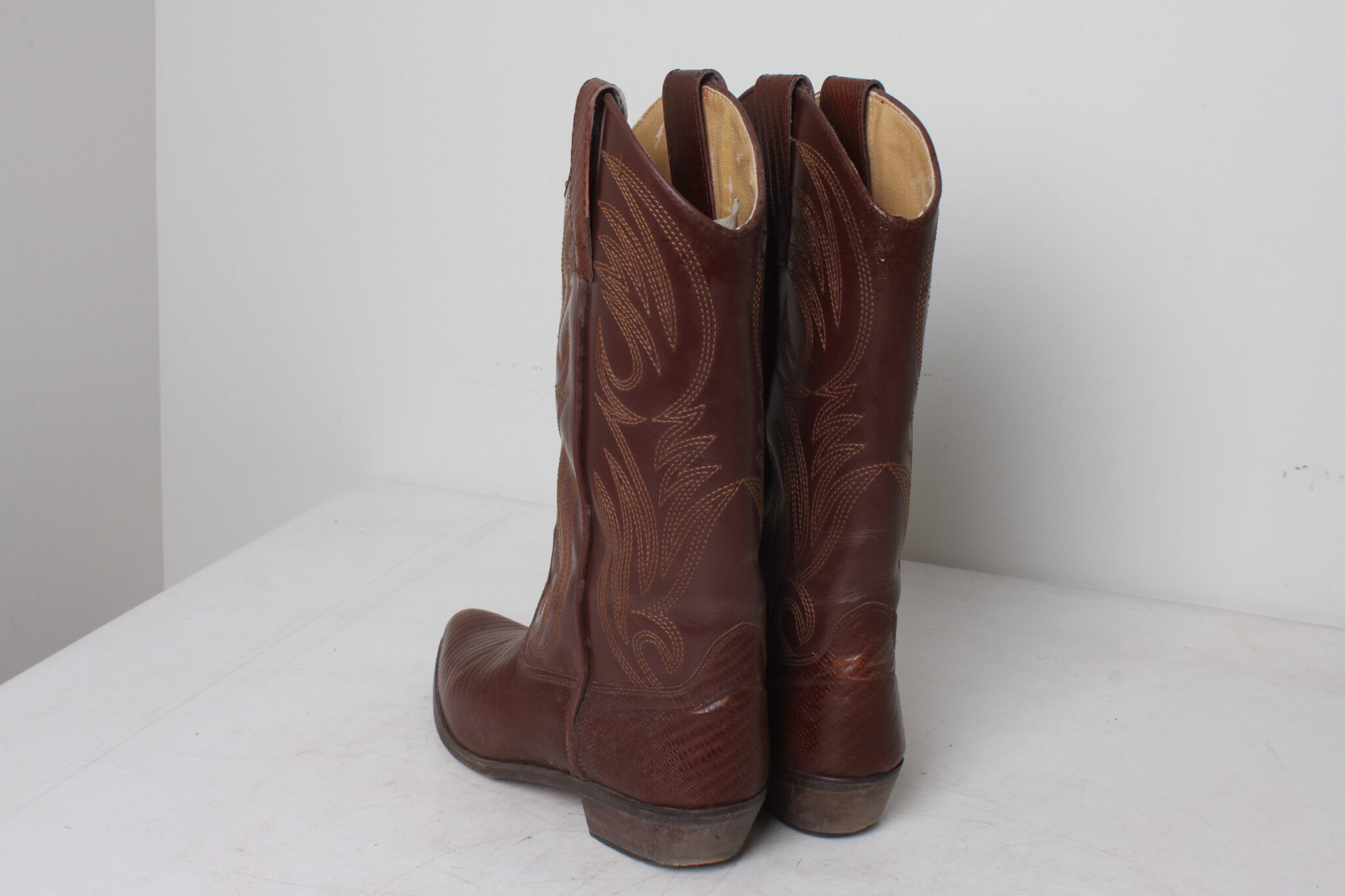 santiags-femme-cuir-marron-pointure-40-mode-occasion-vintage-emmaus-scherwiller-etikette (6)