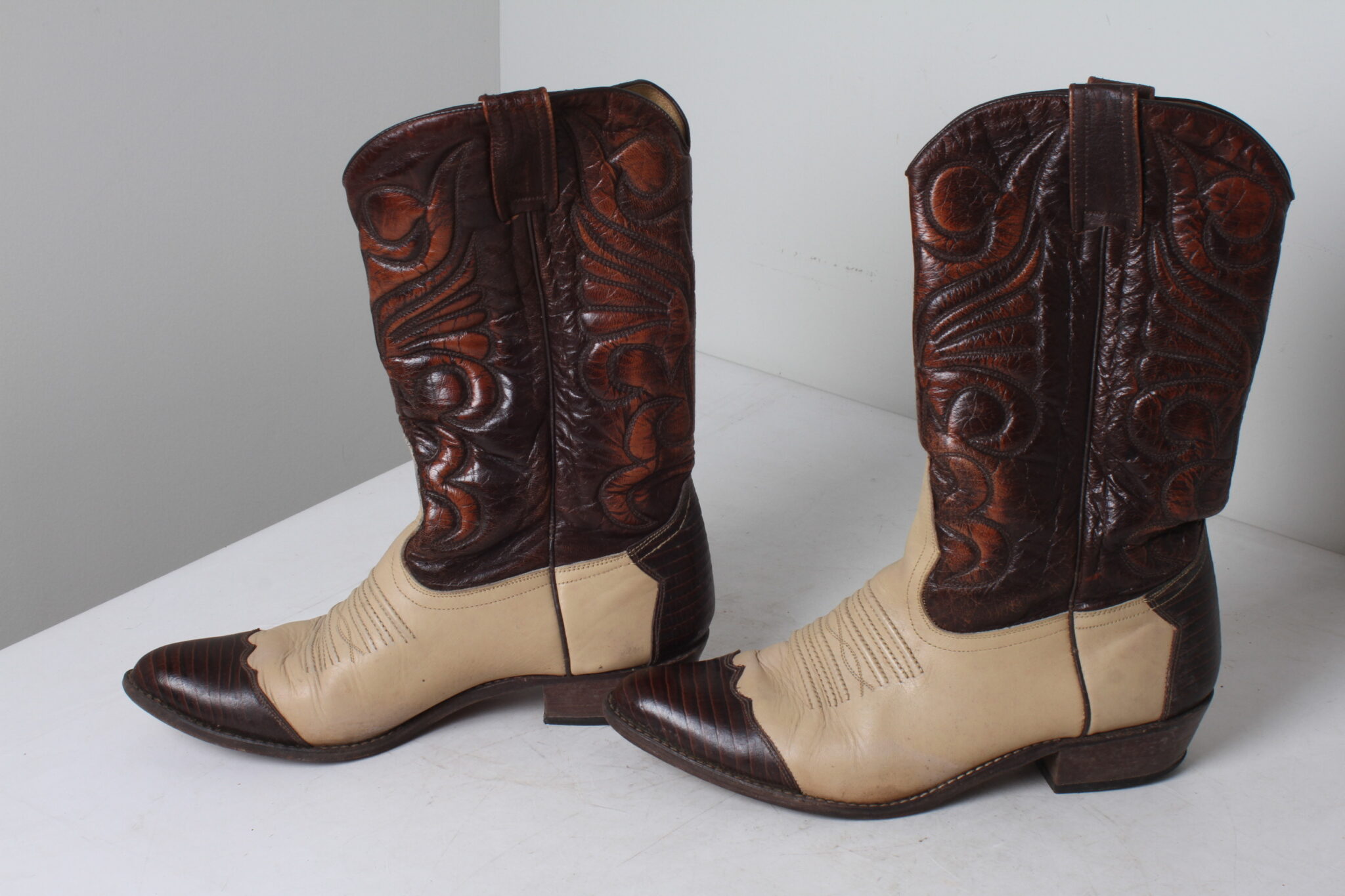 santiags-homme-bottes-cowboy-pointure-44-cuir-mode-occasion-vintage-emmaus-scherwiller-etikette (3)
