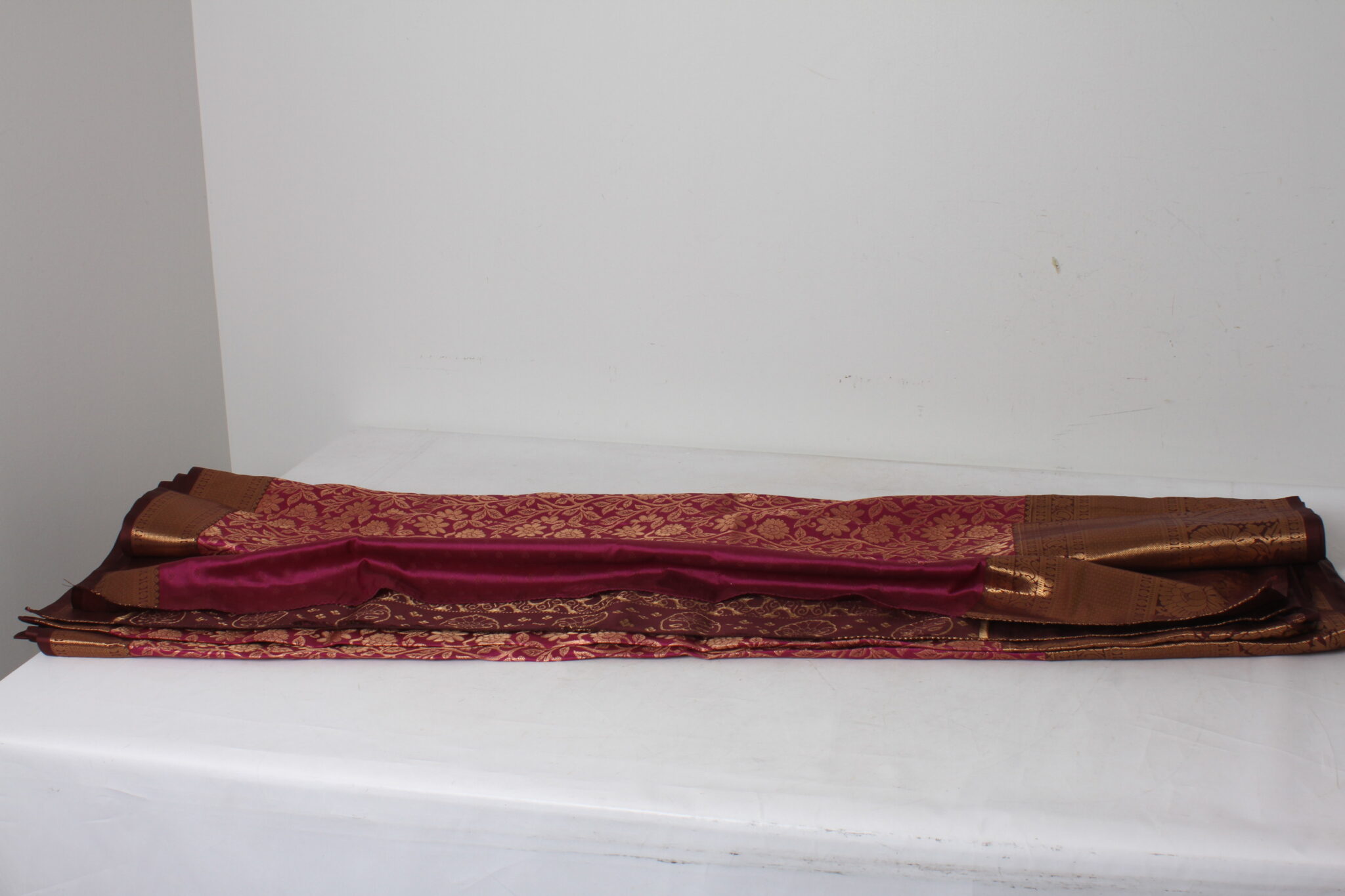 veritable-sari-indien-femme-soie-taille-unique-mode-brocante-occasion-emmaus-scherwiller-etikette (3)