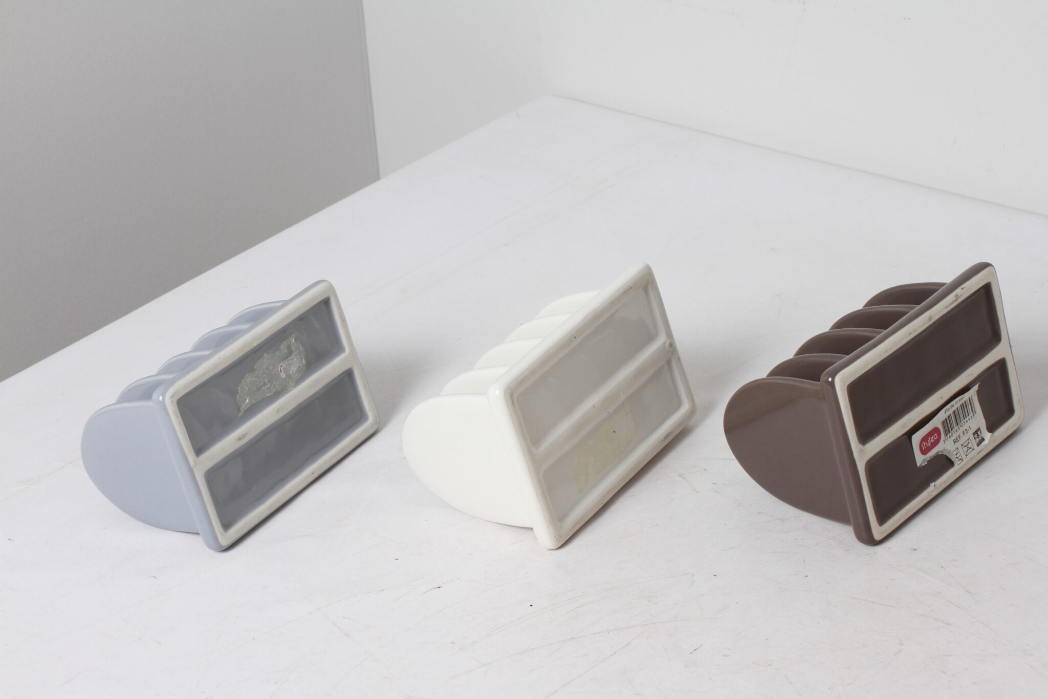 3 Porte toast vintage en porcelaine blanc brune et gris Stylea (1)