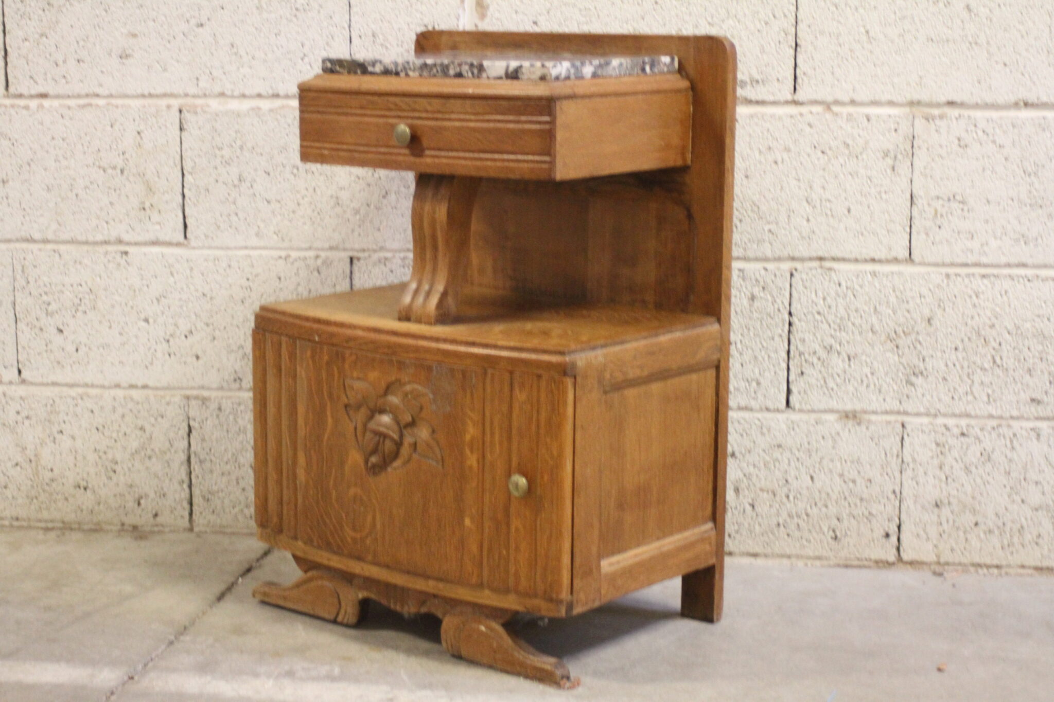 ancienne-table-de-chevet-bois-marbre-1-tiroir-1-porte-mobilier-brocante-occasion-emmaus-scherwiller-etikette (3)
