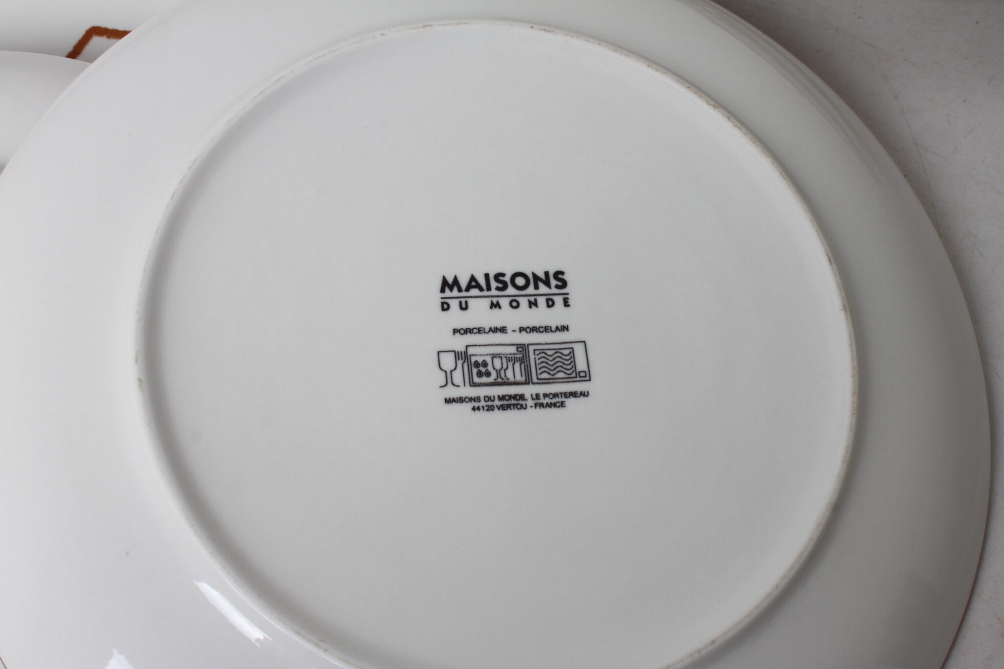 Assiettes décor géométrique en porcelaine Maison du monde (5)