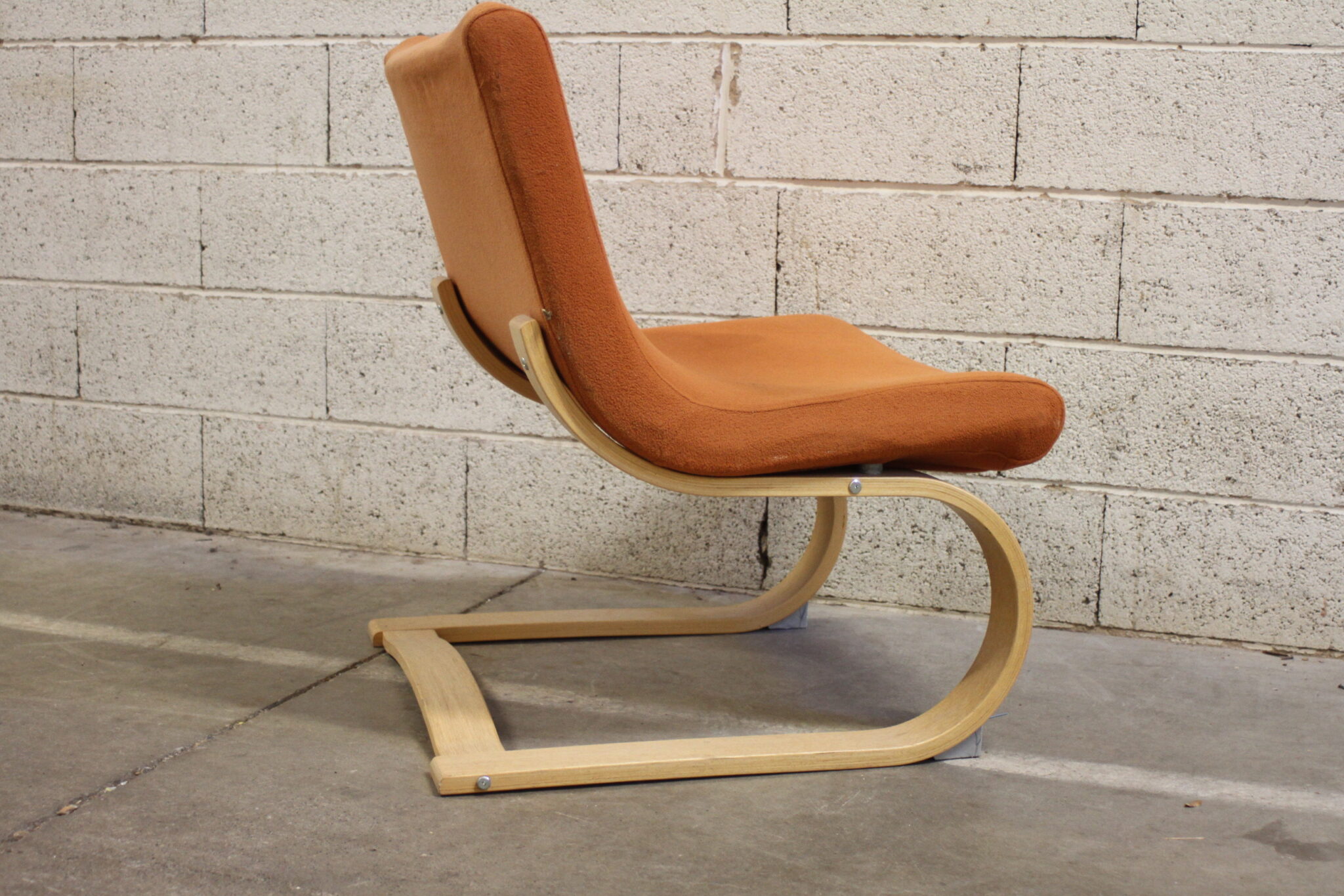 fauteuil-lounge-vintage-et-design-ikea-klackbo-orange-mobilier-brocante-occasion-emmaus-scherwiller-etikette (1)