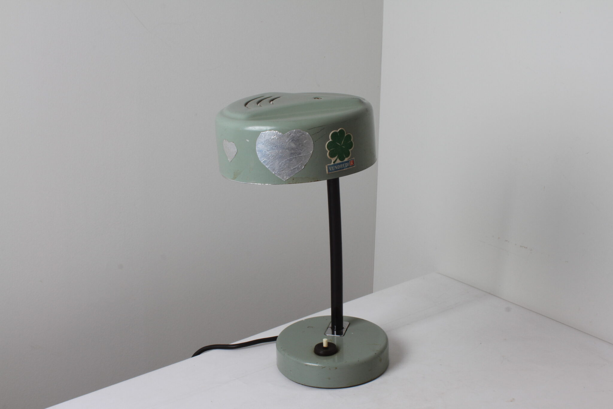Lampe industrielle vintage en fer vert et noir (3)