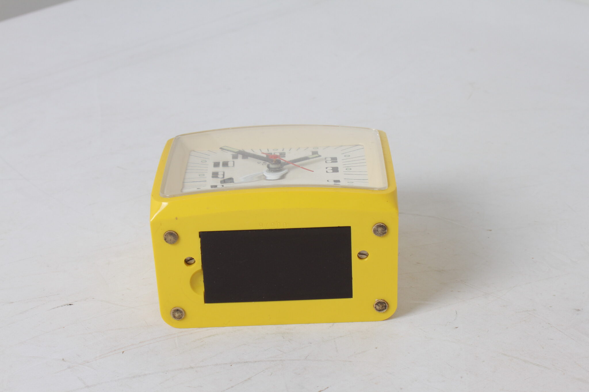 Réveil vedette en plastique de jaune (1)