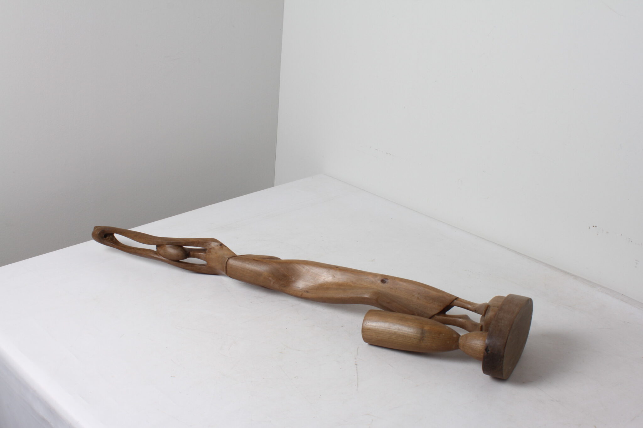 Statuette femme et enfant en bois sculpté avec support décoratif (6)
