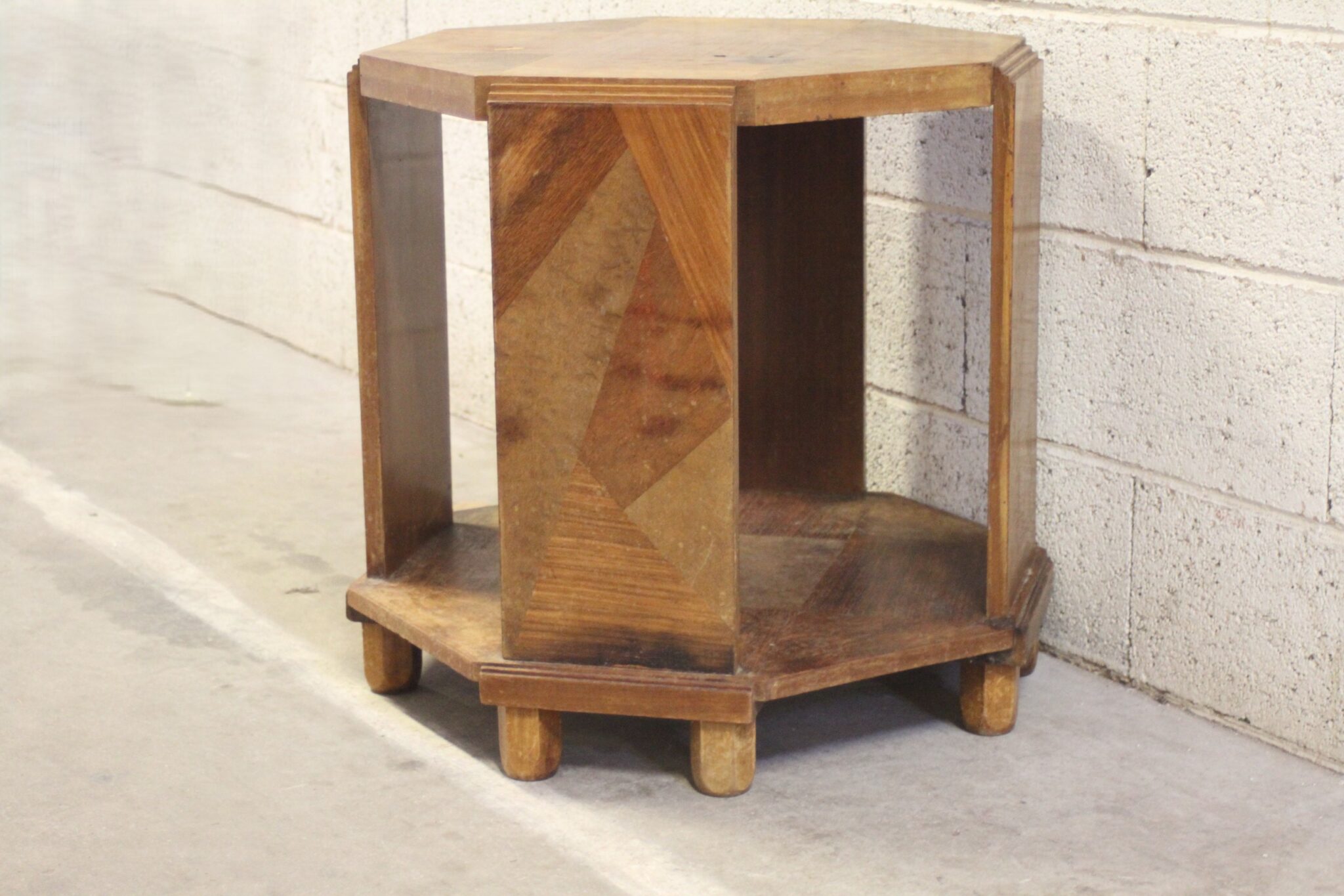 table-d'appoint-gueridon-octogonale-art-deco-bois-mobilier-brocante-occasion-emmaus-scherwiller-etikette (4)