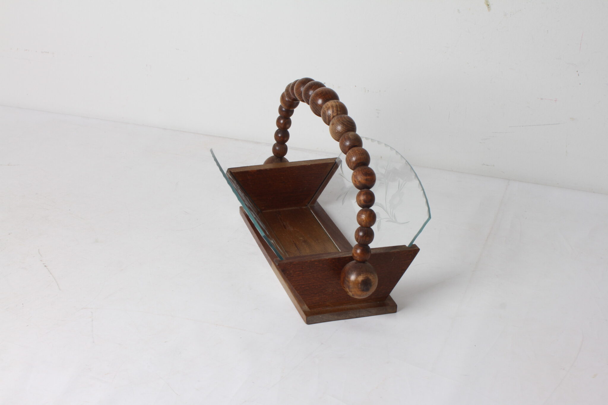ancienne-corbeille-a-fruits-style-art-deco-bois-verre-grave-decor-floral-art-de-la-table-brocante-occasion-emmaus-scherwiller-etikette (2)