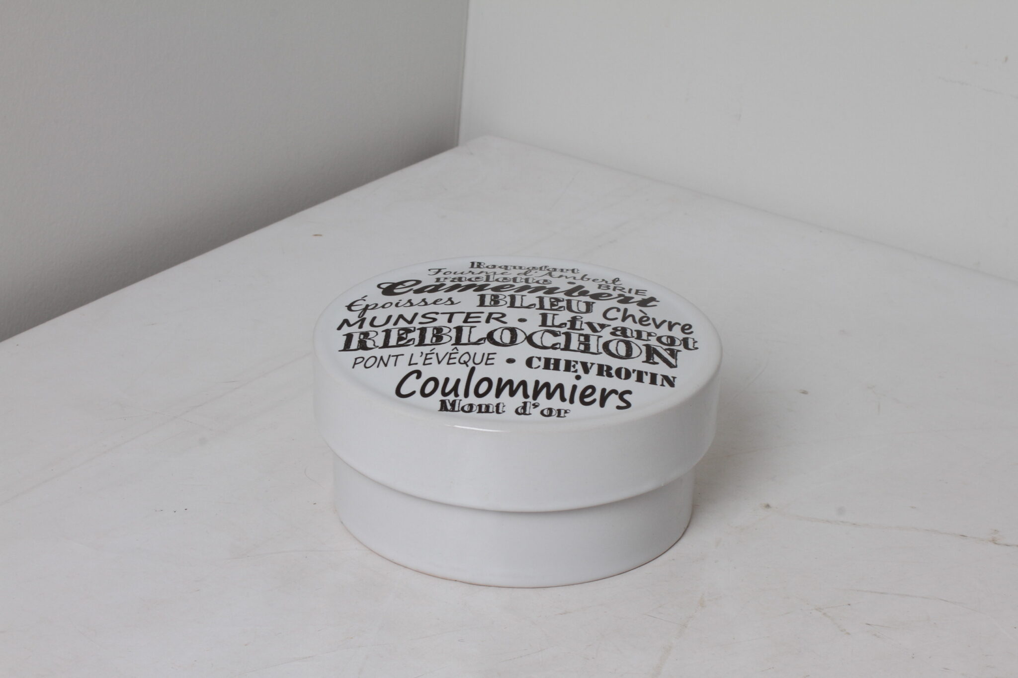 boite-a-fromages-en-ceramique-art-de-la-table-occasion-emmaus-scherwiller-etikette (1)