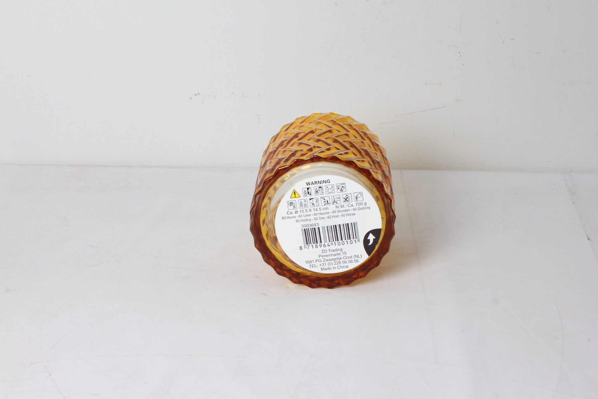 cache-pot-rond-au-design-vintage-en-verre-epais-orange-objets-deco-occasion-emmaus-scherwiller-etikette (4)
