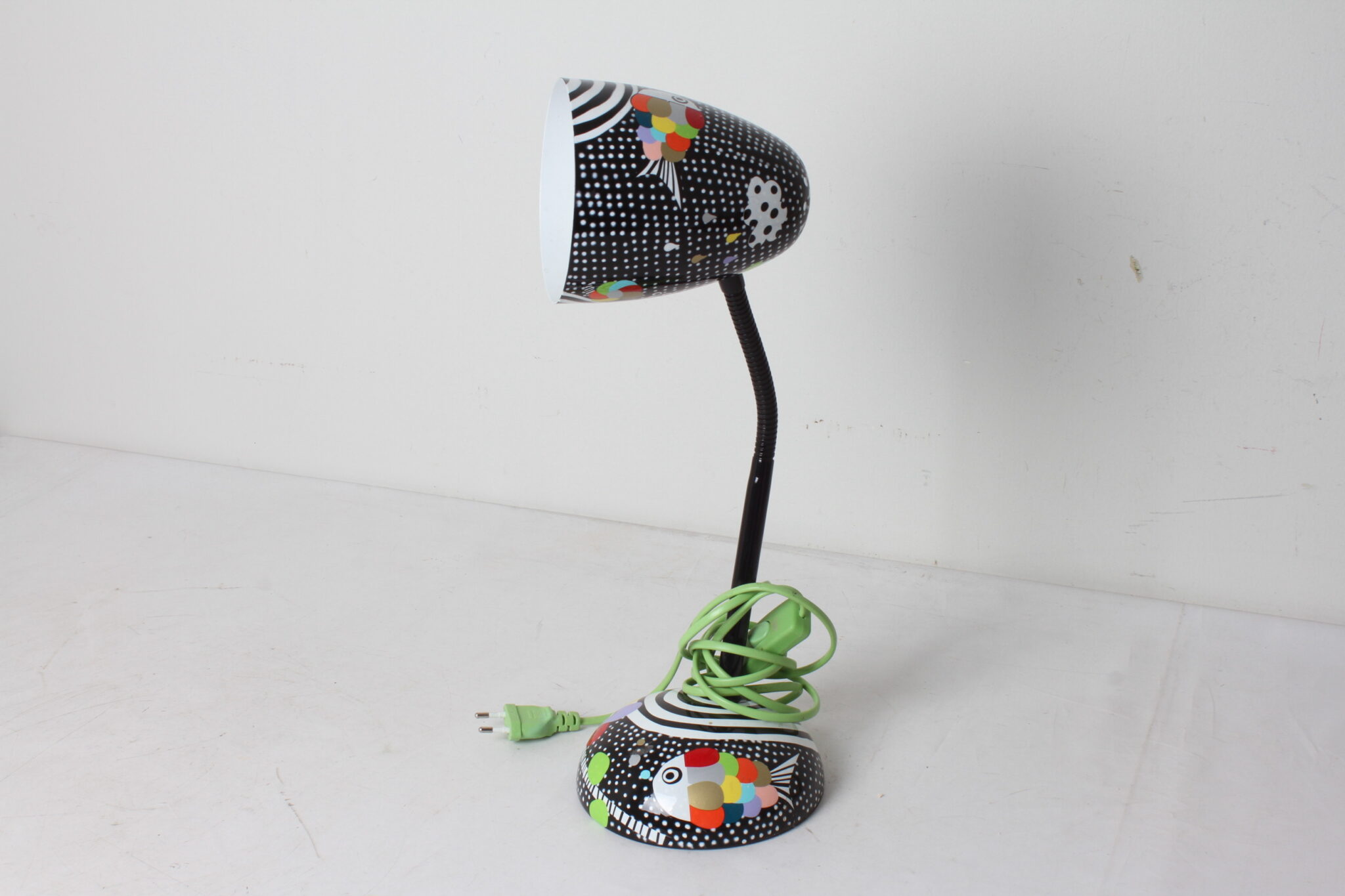 lampe-de-bureau-multicolore-pylones-decor-poissons-luminaires-occasion-emmaus-scherwiller-etikette (3)