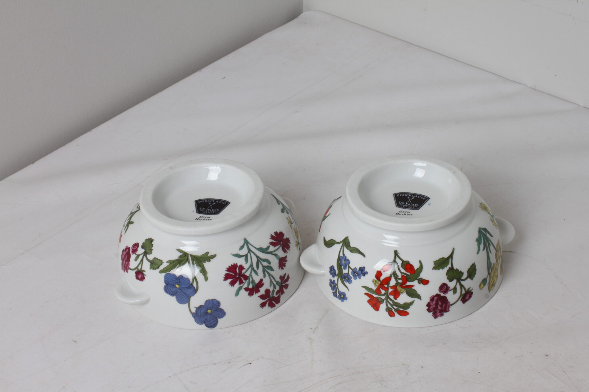paire-de-bol-en-porcelaine-de-paris-decor-herbier-art-de-la-table-brocante-occasion-emmaus-scherwiller-etikette (1)