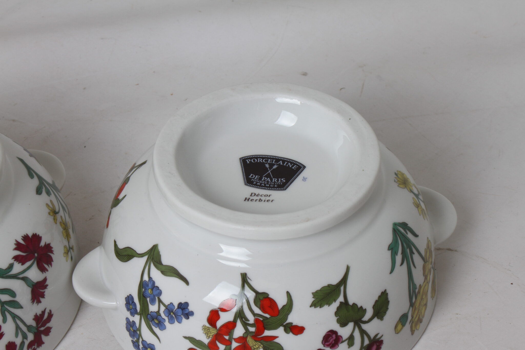 paire-de-bol-en-porcelaine-de-paris-decor-herbier-art-de-la-table-brocante-occasion-emmaus-scherwiller-etikette (3)