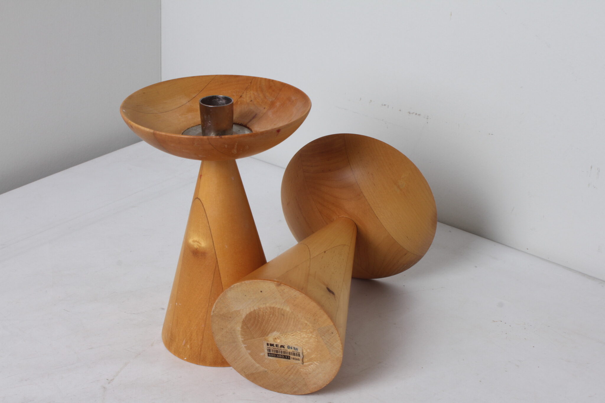 paire-de-bougeoirs-design-scandinave-bois-ikea-objets-deco-occasion-emmaus-scherwiller-etikette (4)