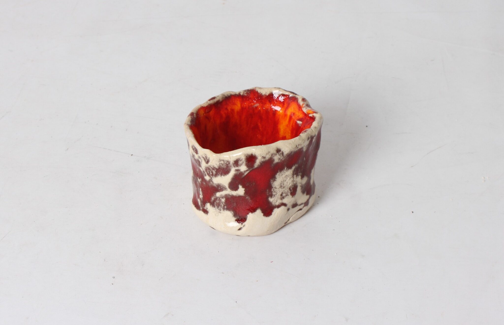 petit-pot-brutaliste-poterie-vernissee-objets-deco-brocante-occasion-emmaus-scherwiller-etikette (2)