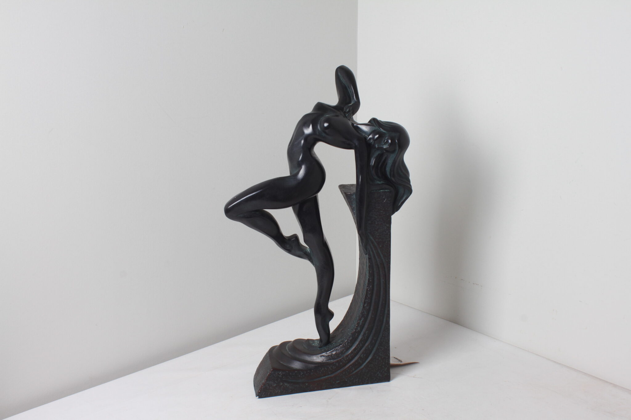 sculpture-femme-nue-emergence-signee-alexander-danel-pour-austin-sculpture-1991-objets-deco-coolection-brocante-piecde-rare-occasion-emmaus-scherwiller-etikette (6)