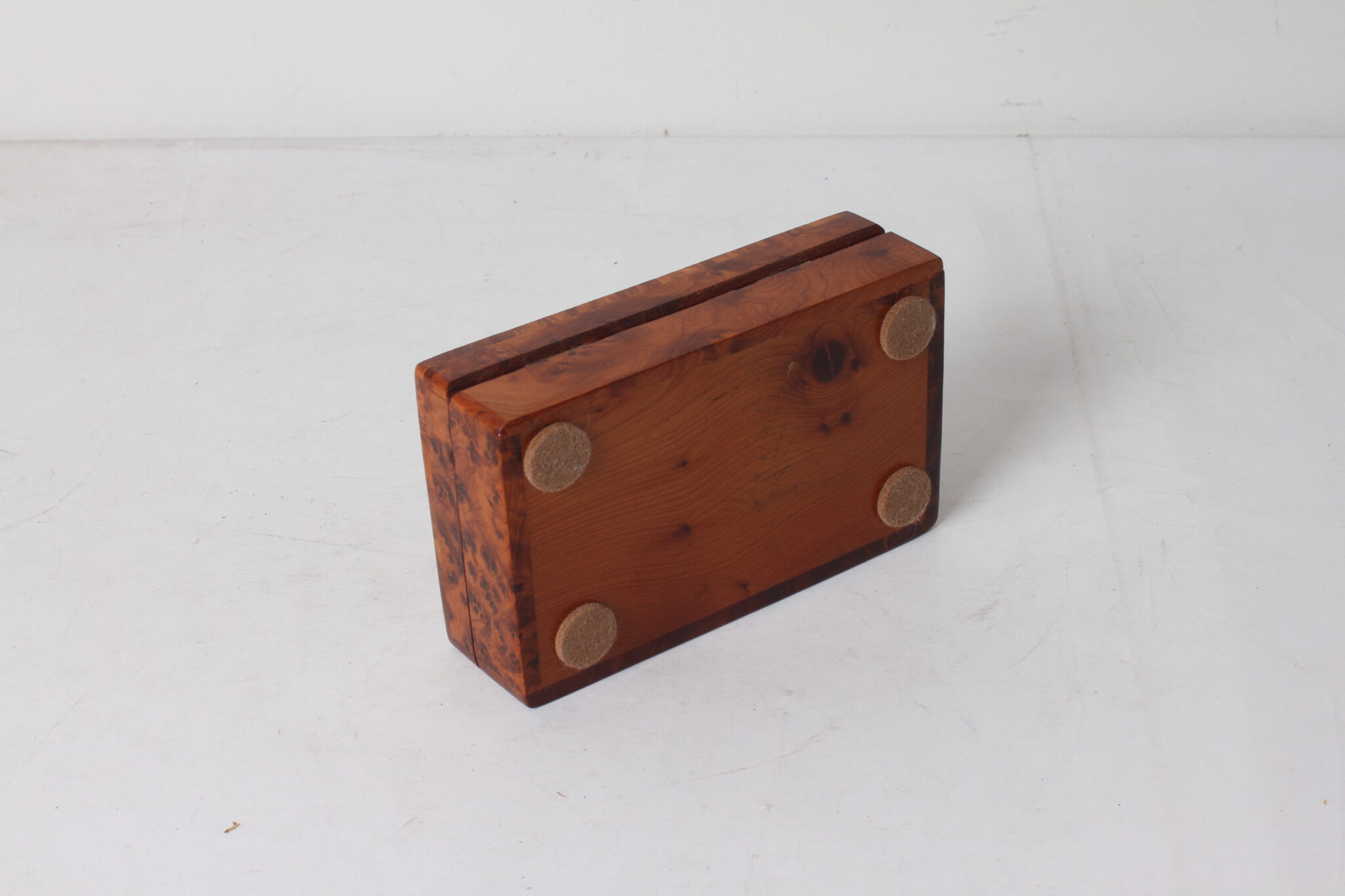 ancienne-boite-en-bois-objets-deco-brocante-occasion-emmaus-scherwiller-etikette (1)