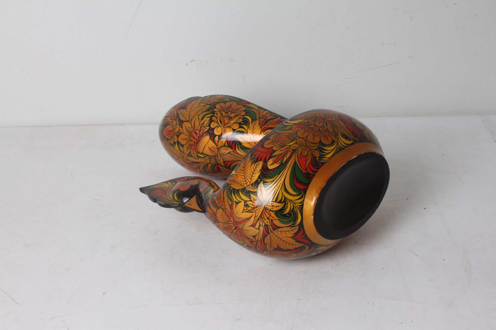 bol-cygne-khokhloma-bois-laque-objets-deco-brocante-occasion-emmaus-scherwiller-etikette (4)