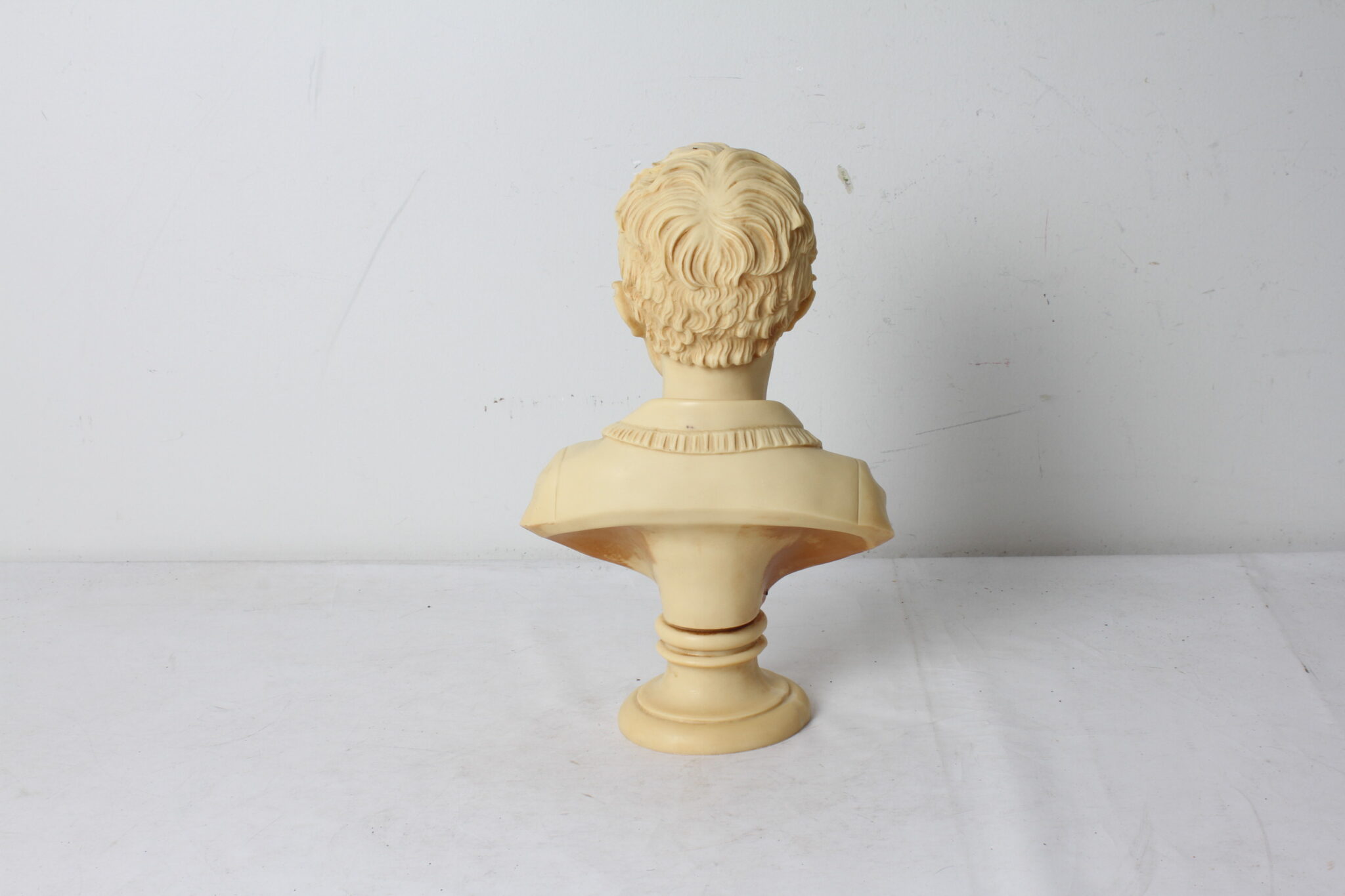 buste-alexandre-brongniart-resine-sculptee-objets-deco-brocante-occasion-emmaus-scherwiller-etikette (4)