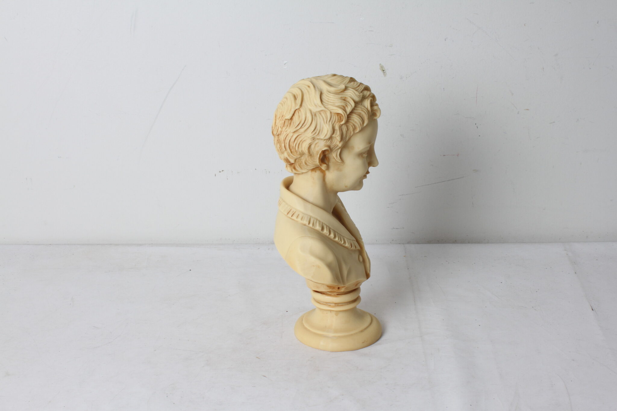 buste-alexandre-brongniart-resine-sculptee-objets-deco-brocante-occasion-emmaus-scherwiller-etikette (5)