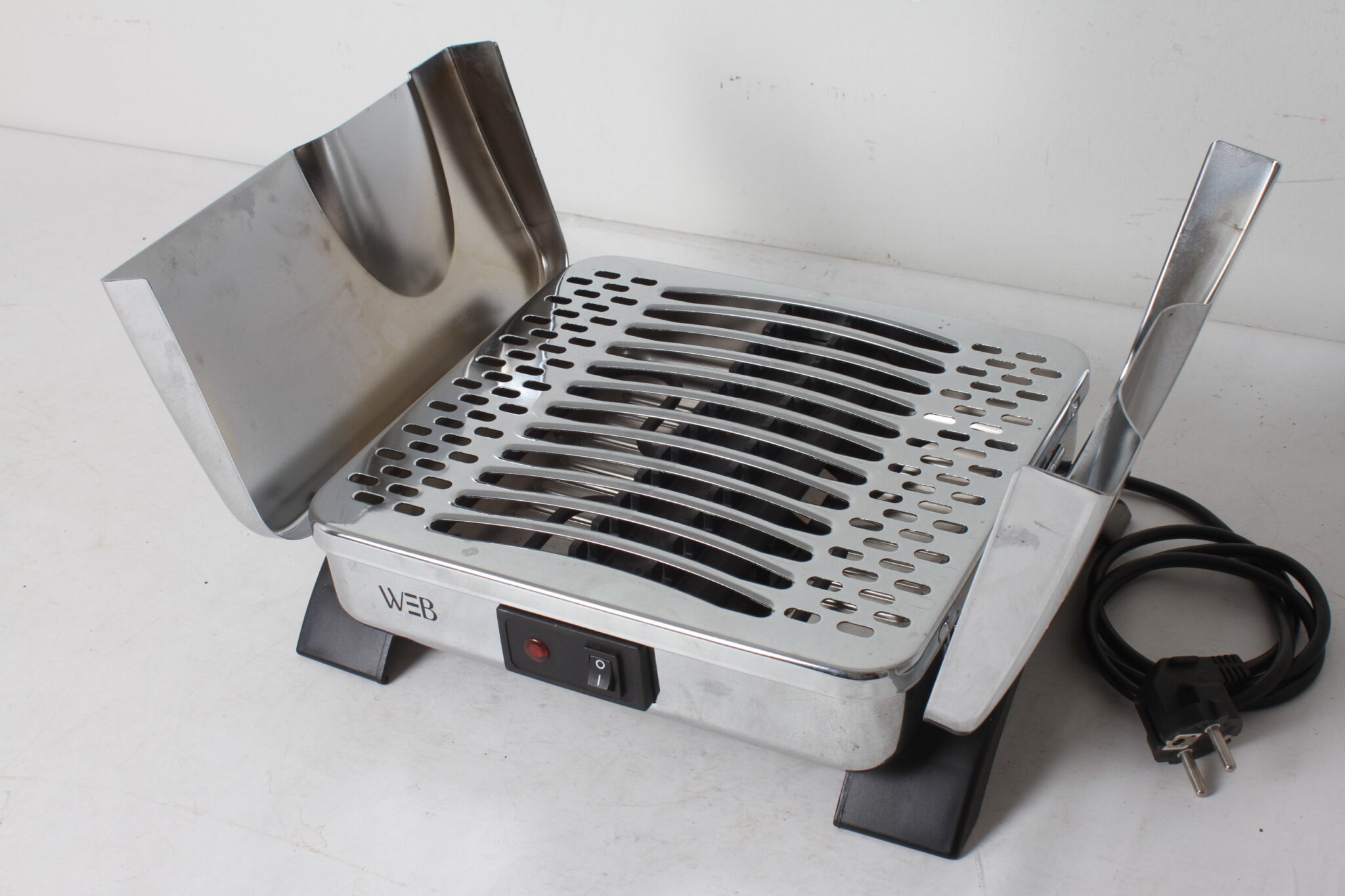 chauffe-assiettes-electrique-white-and-brown-cp439-300w-12-assiettes-petit-electromenager-brocante-occasion-emmaus-scherwiller-etikette (4)