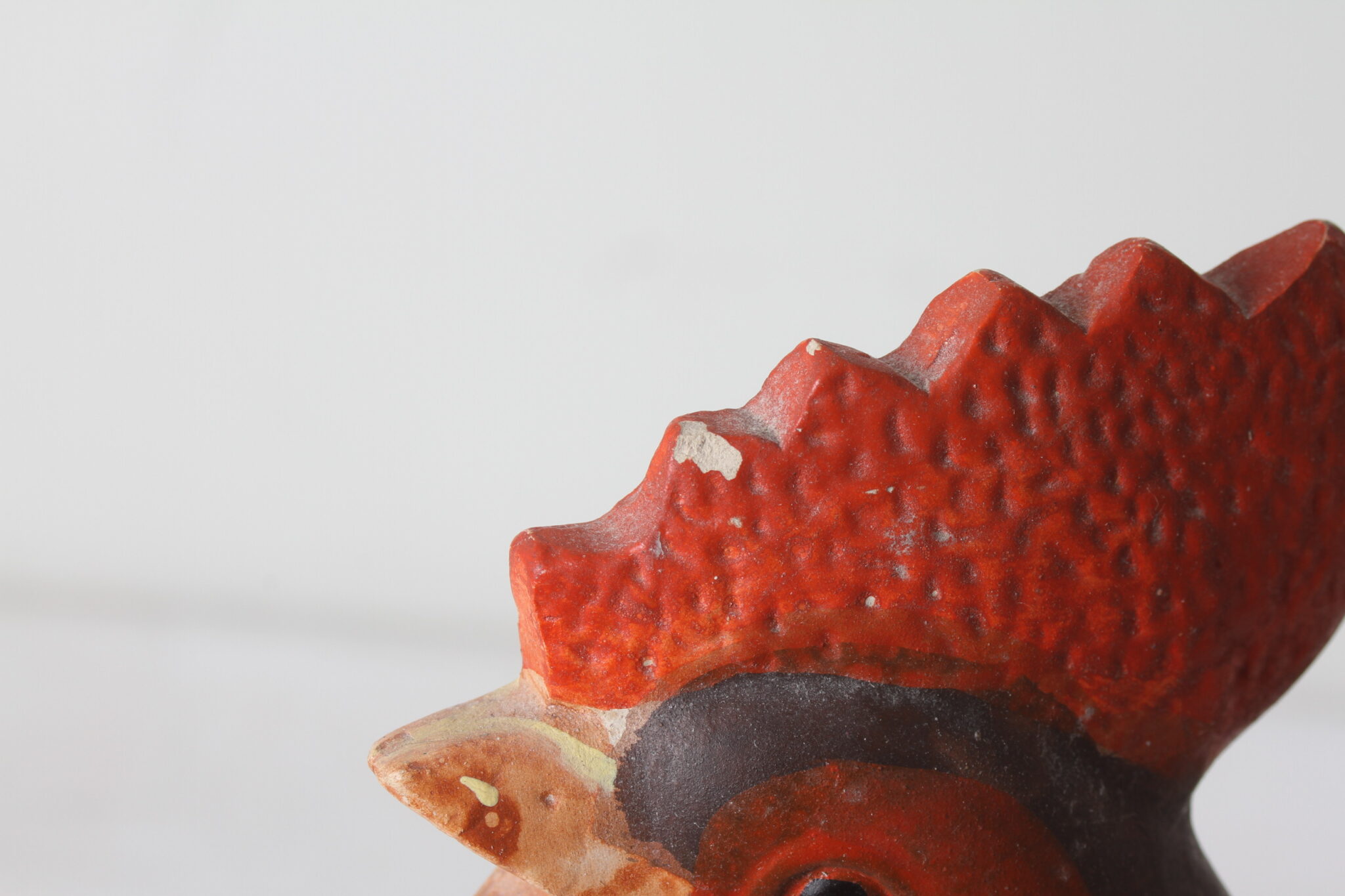 coq-decoratif-en-ceramique-objets-deco-brocante-occasion-emmaus-scherwiller-etikette (1)
