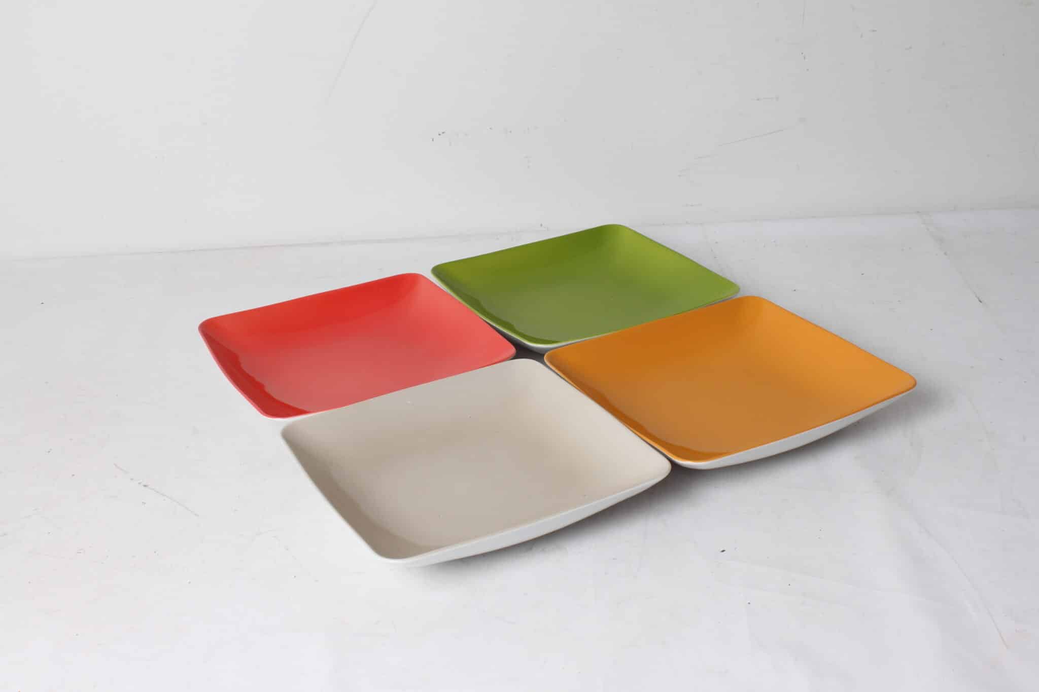 Lot-de-4-assiettes-modulo-guy-degrenne-porcelaine-emmaus-etikette (3)
