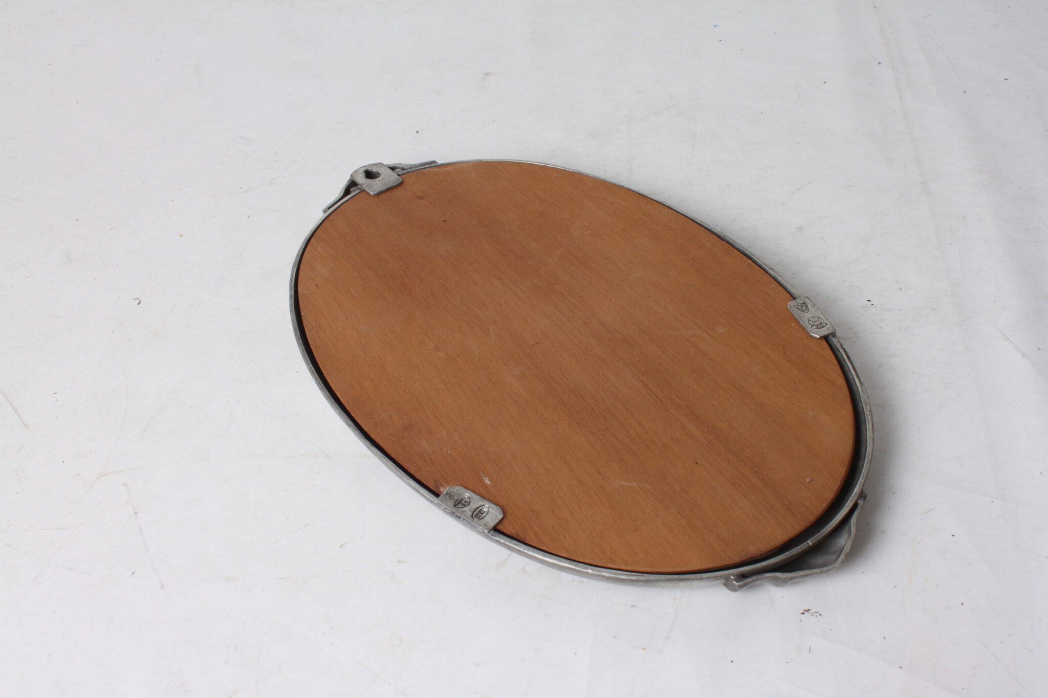 petit-miroir-decoratif-art-deco-les-etains-du-faucon-paris-objets-deco-brocante-occasion-emmaus-scherwiller-etikette (4)