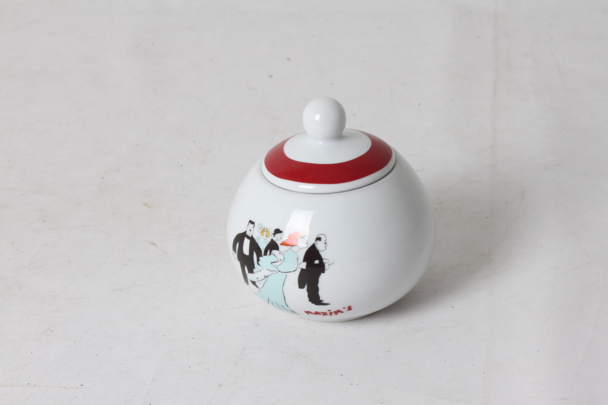 sucrier-en-porcelaine-maxim's-de-paris-art-de-la-table-brocante-occasion-emmaus-scherwiller-etikette (2)