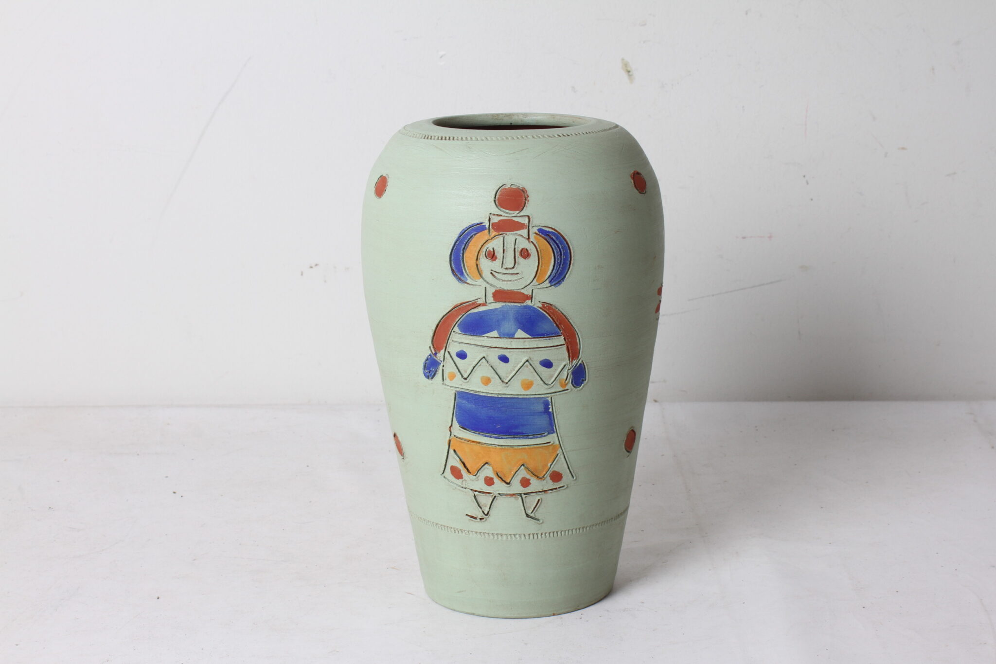 vase-en-terre-cuite-a-decor-grave-objets-deco-brocante-occasion-emmaus-scherwiller-etikette (3)