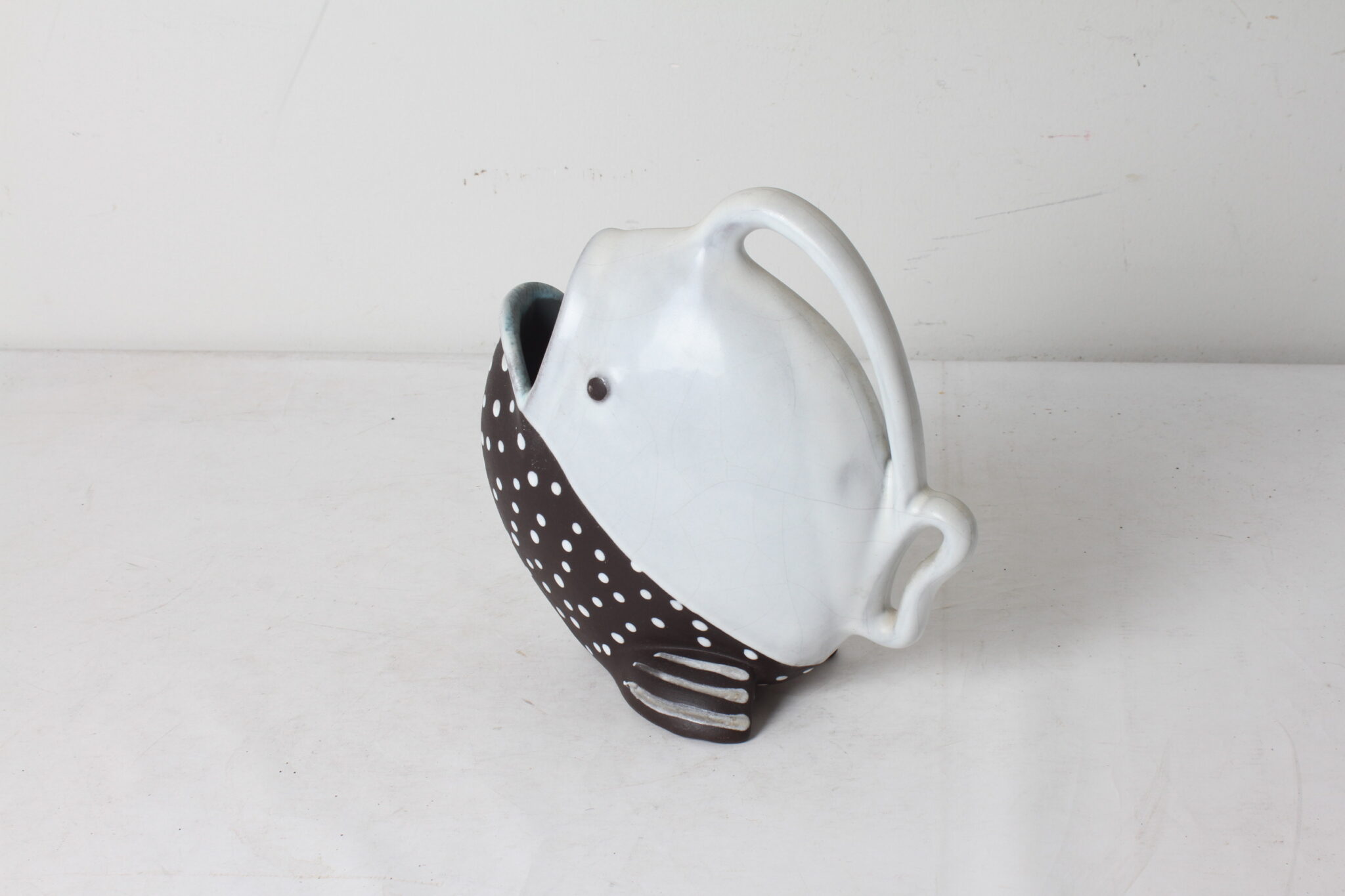 vase-poisson-en-ceramique-objets-deco-brocante-occasion-emmaus-scherwiller-etikette (2)