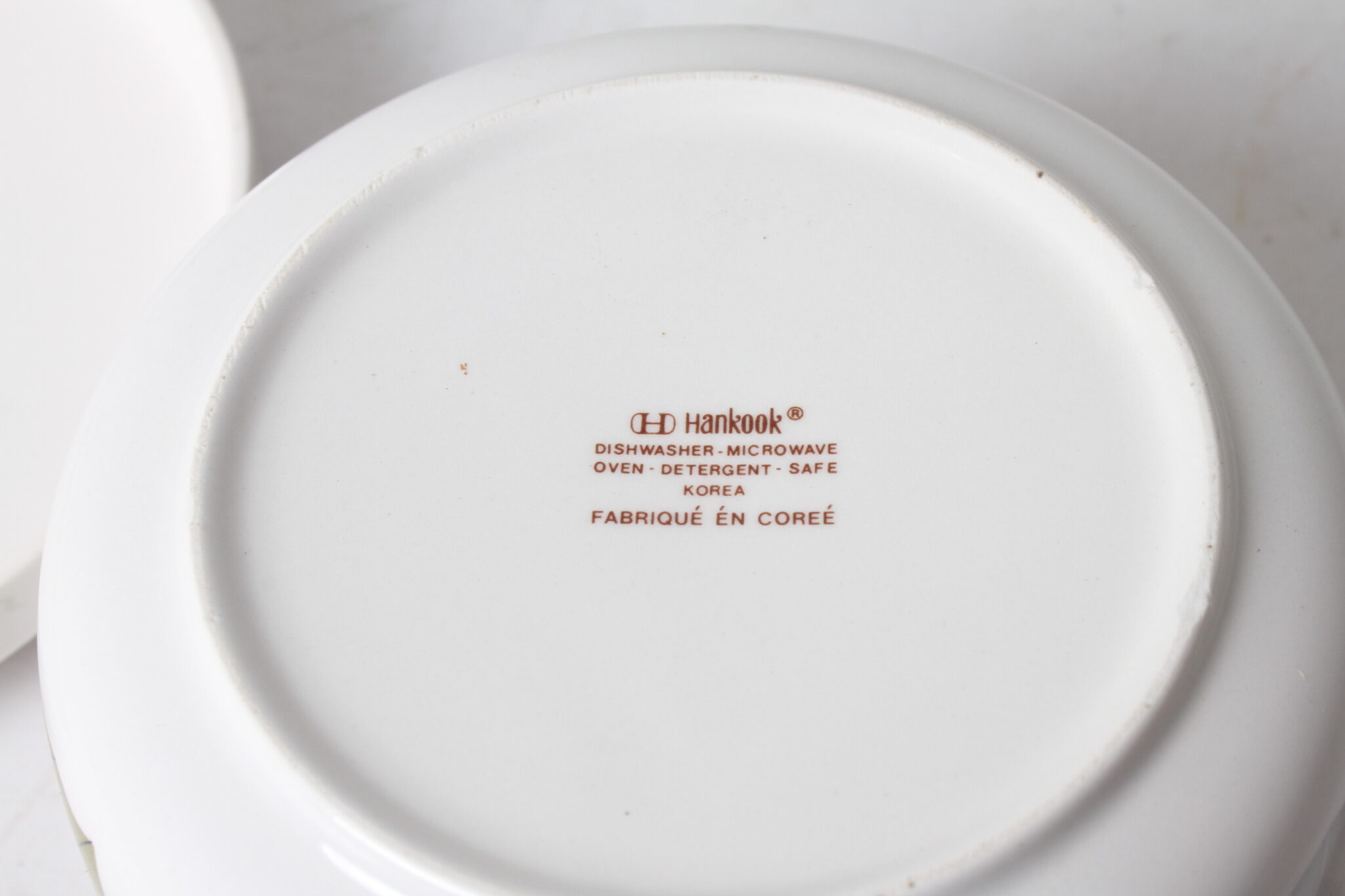 Bonbonnière-en-porcelaine-Hankook-emmaus-etikette-scherwiller (1)