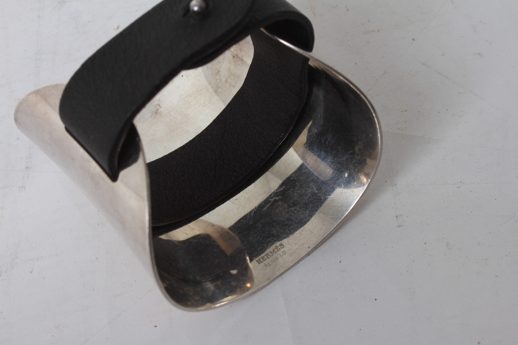 bracelet-manchette-hermes-ag-925-lg-argent-cuir-bijoux-accessoires-marque-brocante-occasion-emmaus-scherwiller-etikette (1)
