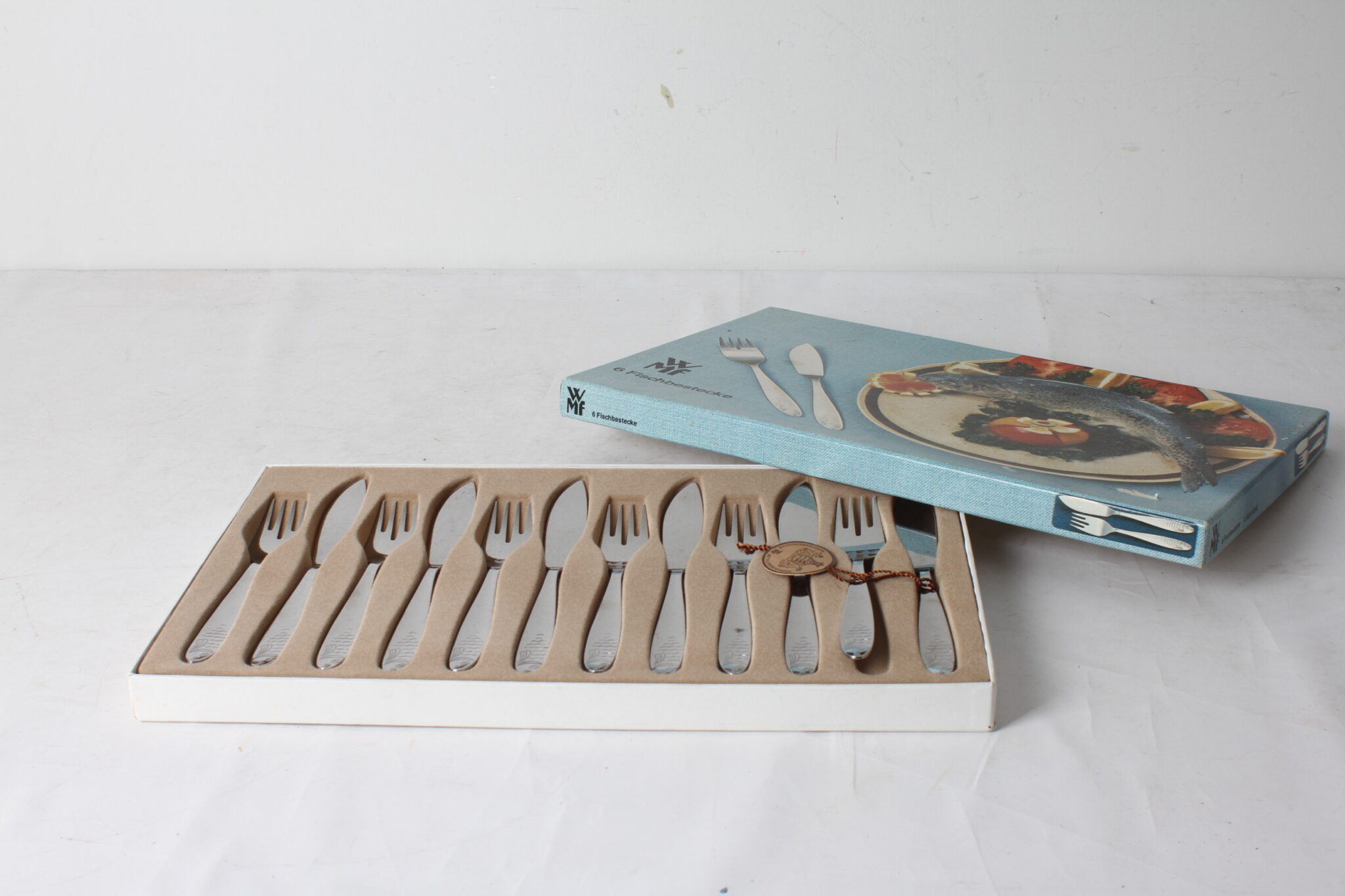 couverts-a-poissons-vintage-inox-wmf-art-de-la-table-brocante-occasion-emmaus-scherwiller-etikette (2)