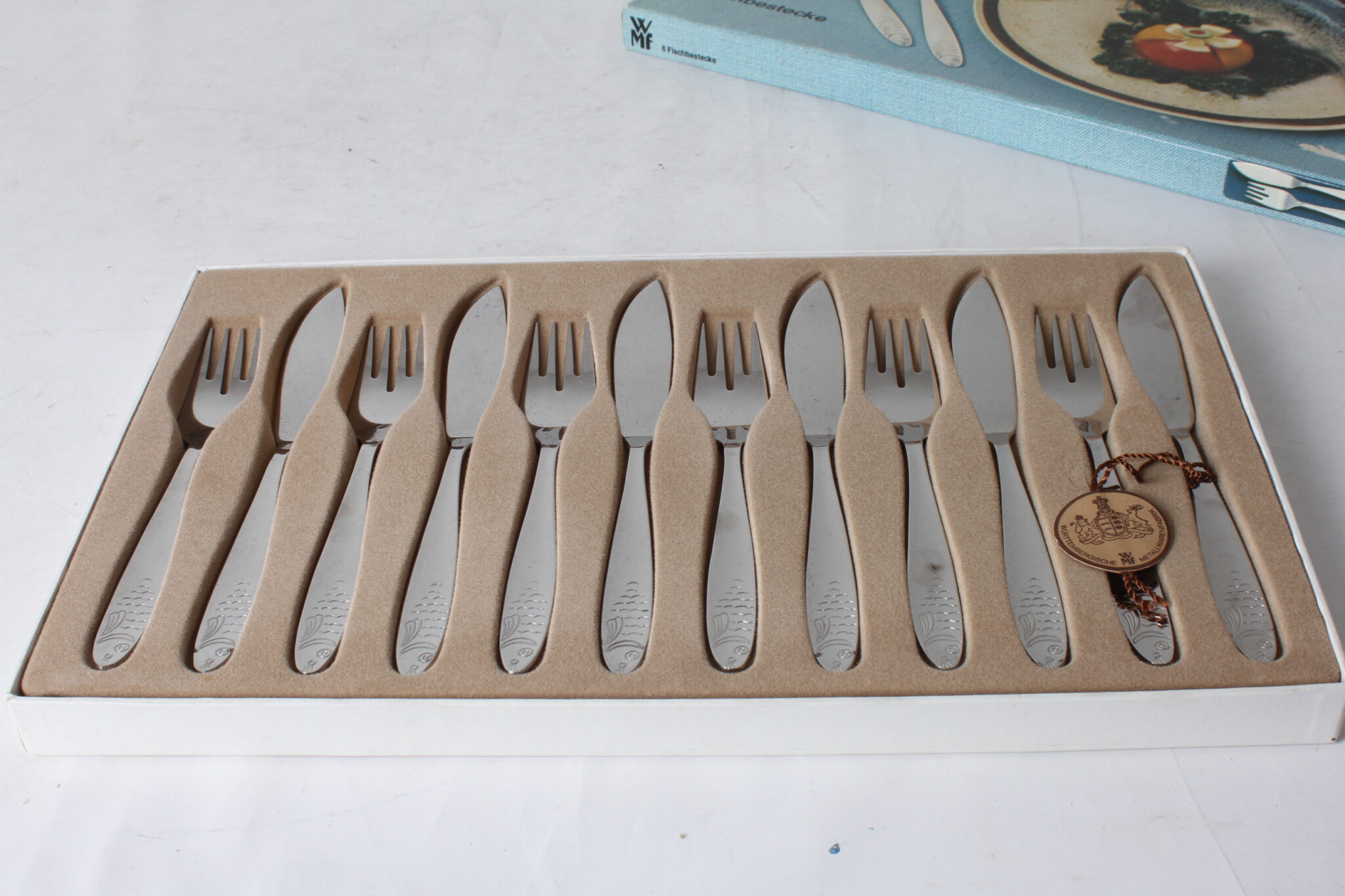 couverts-a-poissons-vintage-inox-wmf-art-de-la-table-brocante-occasion-emmaus-scherwiller-etikette (4)