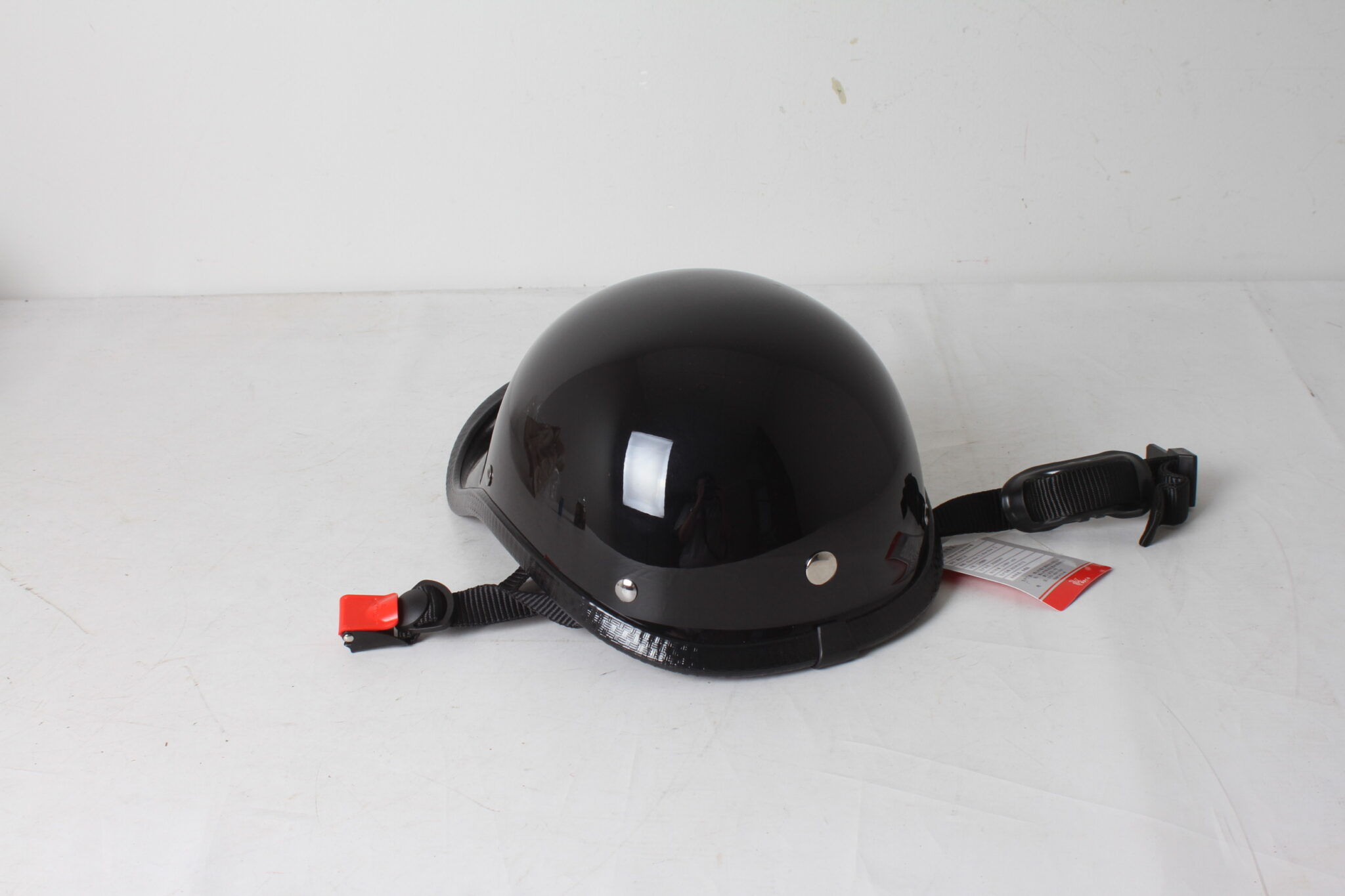 demi-casque-moto-style-baseball-retro-noir-taille-55-60-cm-loisir-brocante-occasion-emmaus-scherwiller-etikette (8)