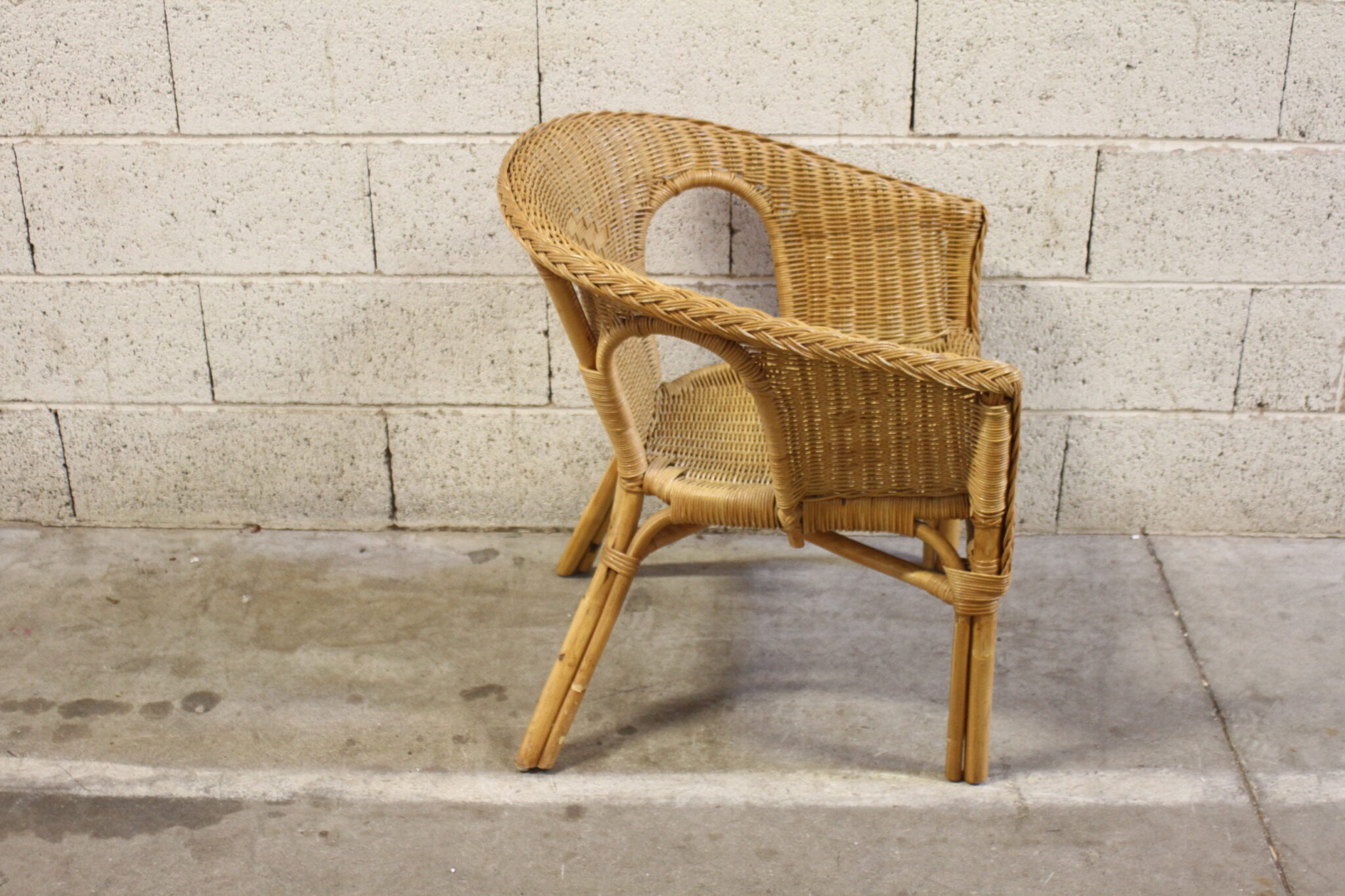 fauteuil-jardin-vintage-rotin-osier-mobilier-brocante-occasion-emmaus-scherwiller-etikette (3)