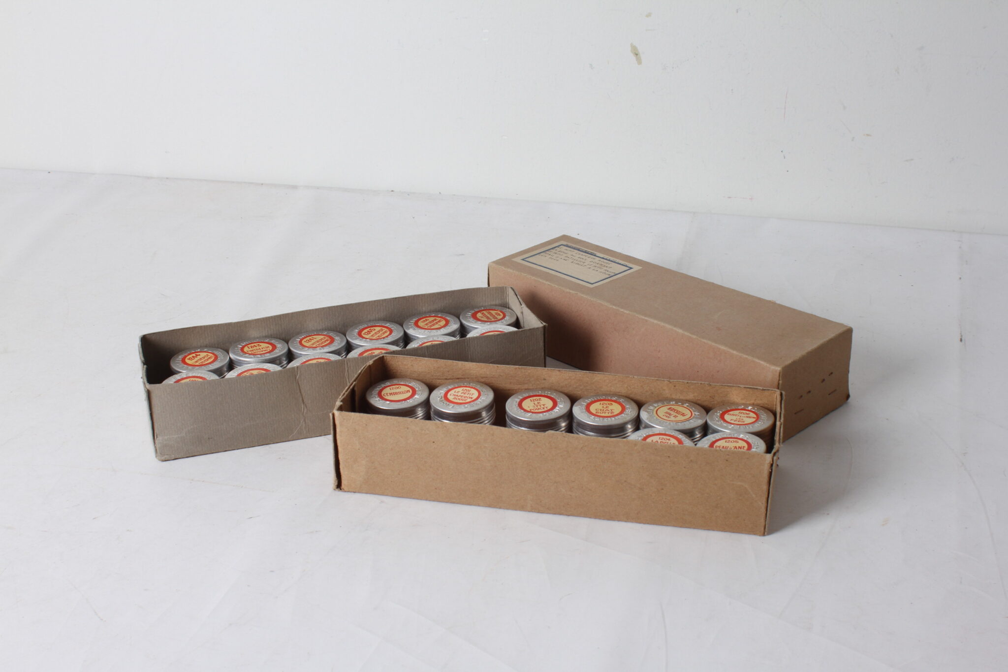 lot-de-20-films-35mm-les-editions-filmees-paris-brocante-collectionneur-occasion-emmaus-scherwiller-etikette (4)