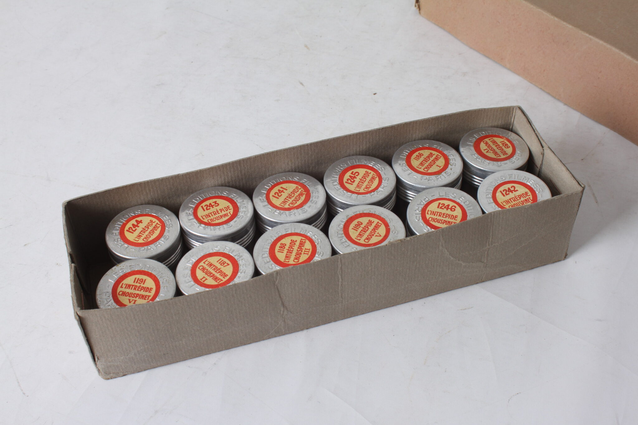 lot-de-20-films-35mm-les-editions-filmees-paris-brocante-collectionneur-occasion-emmaus-scherwiller-etikette (5)
