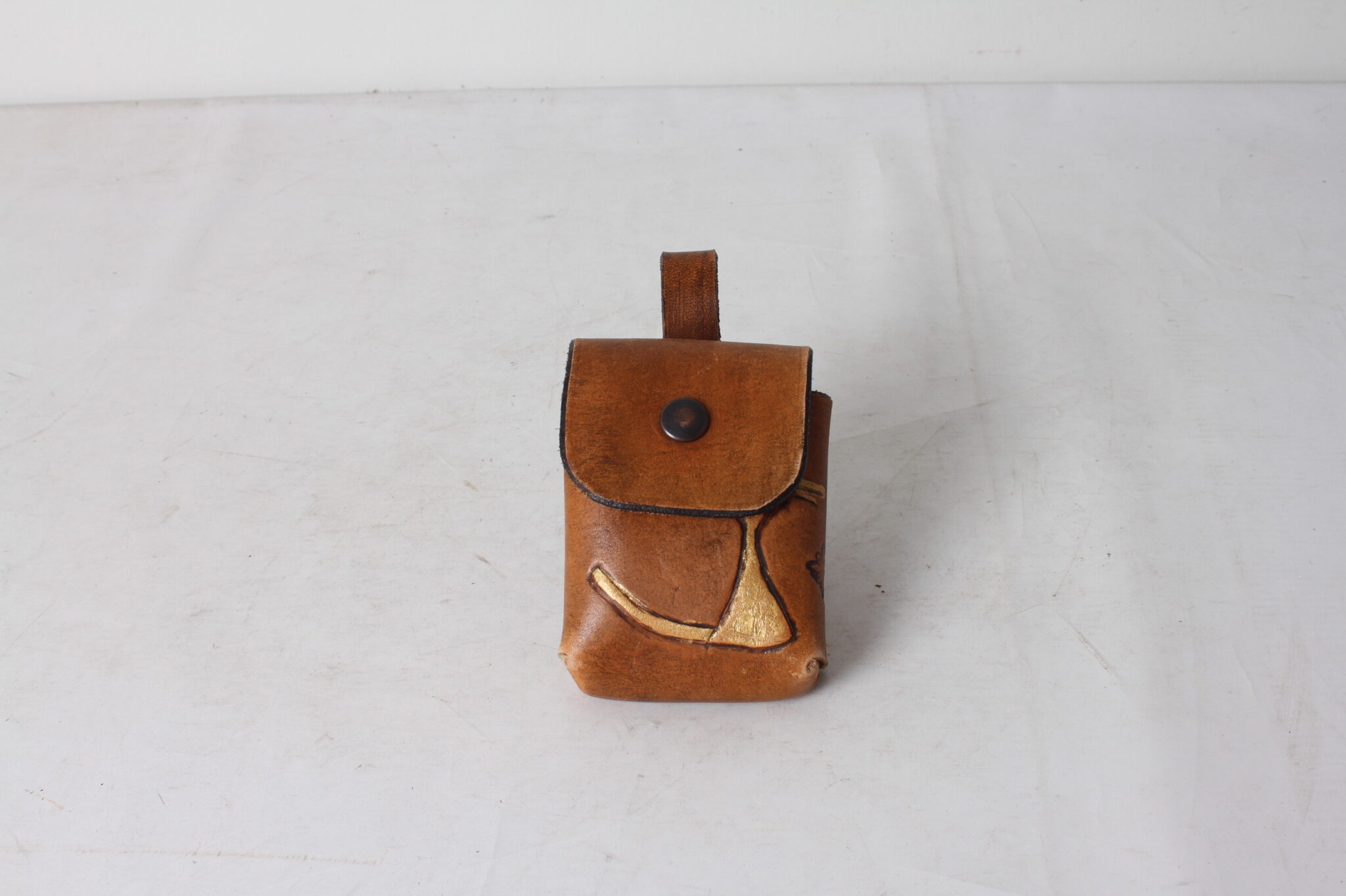 pochette-de-ceinture-en-cuir-emmaus-etikette-scherwiller (3)