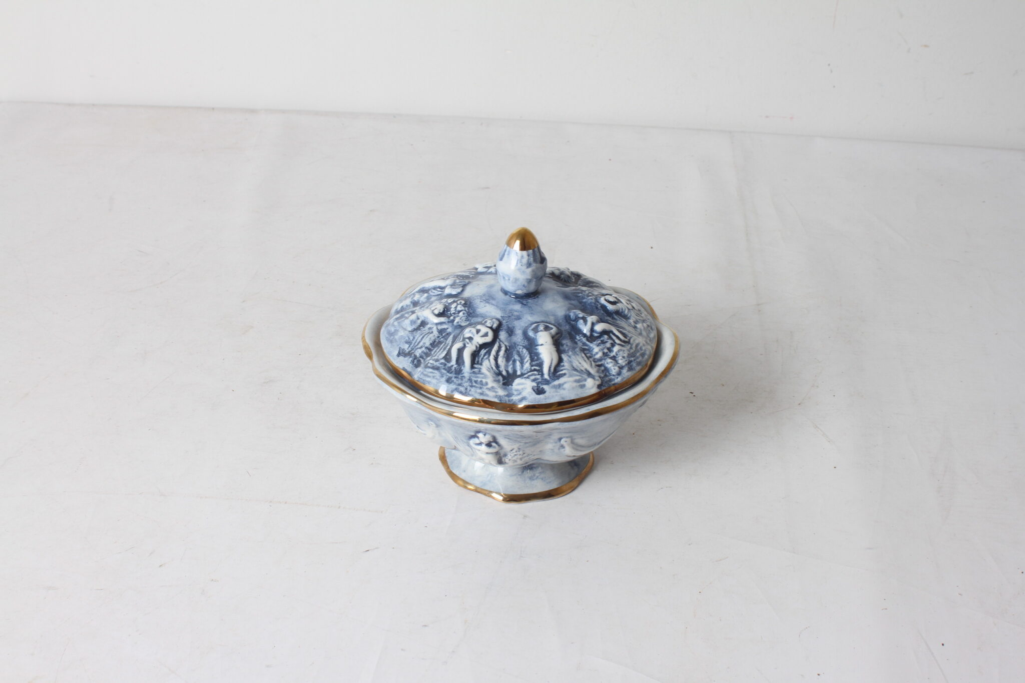 Sucrier-sur-pied-Capodimonte-emmaus-etikette-scherwiller (2)