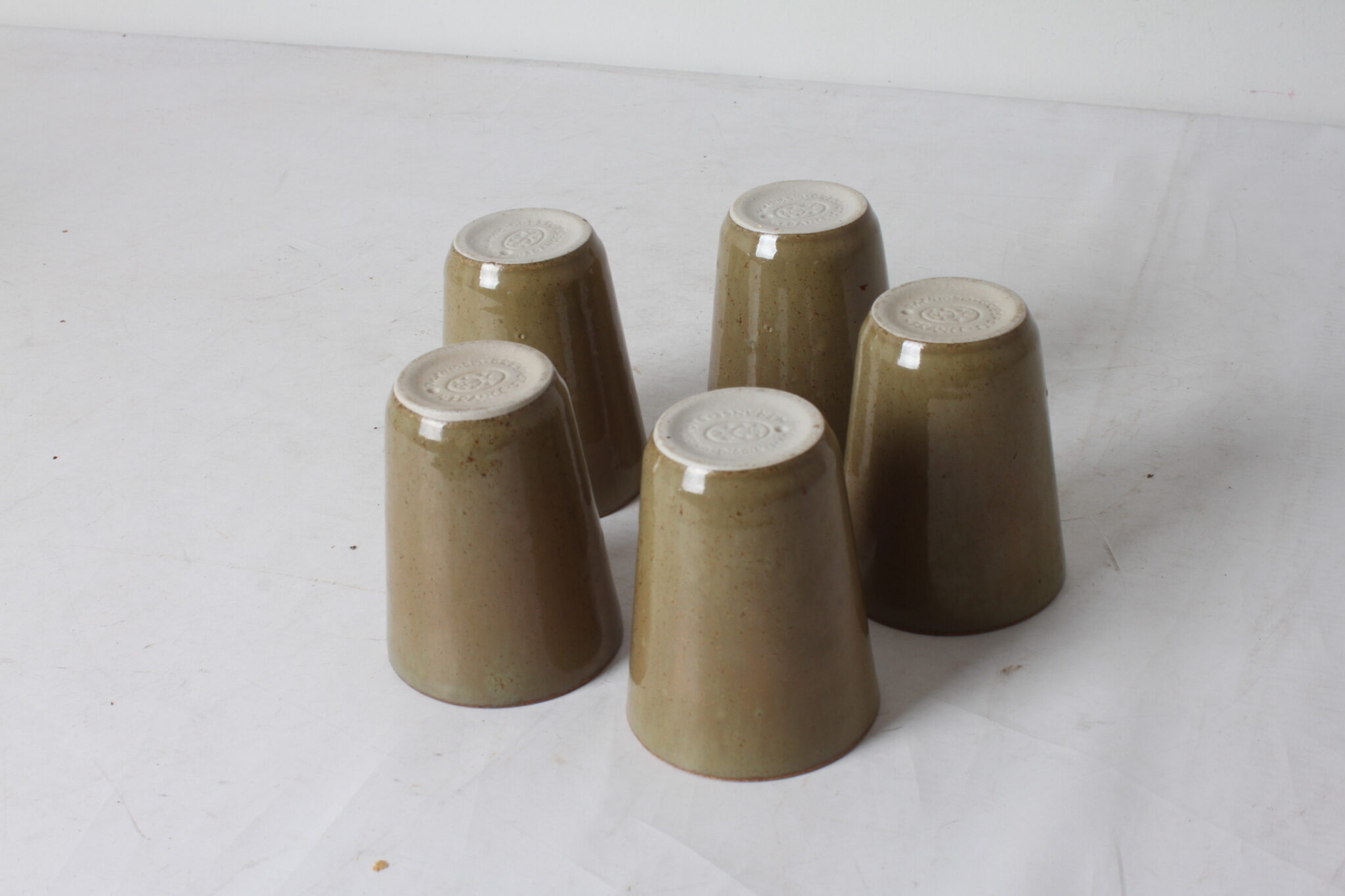5-verres-vintage-en-gres-emmaus-etikette-scherwiller (2)