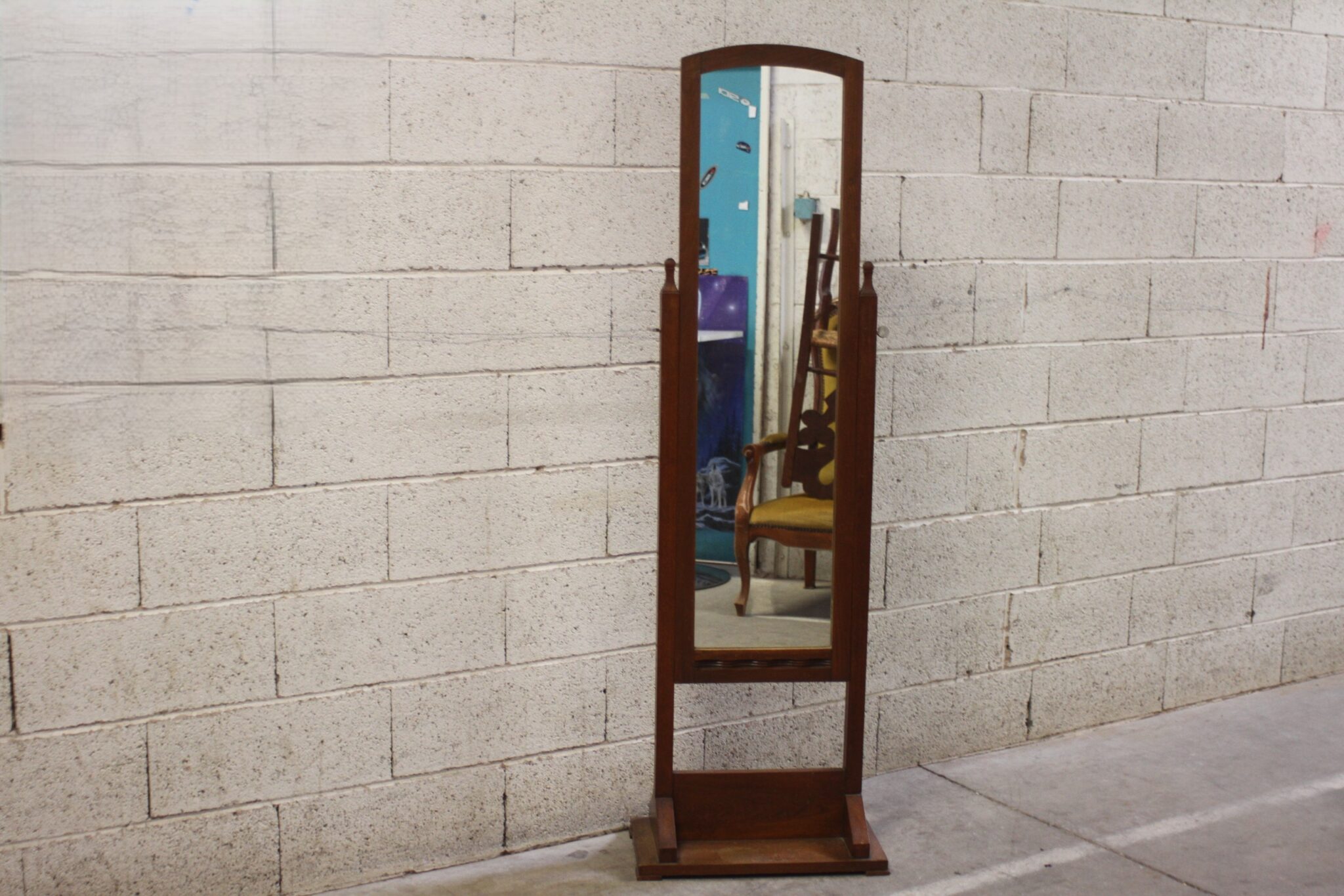 ancien-miroir-psyche-bois-style-mission-lignes-epurees-geometriques-mobillier-objets-deco-brocante-occasion-emmaus-scherwiller-etikette (9)