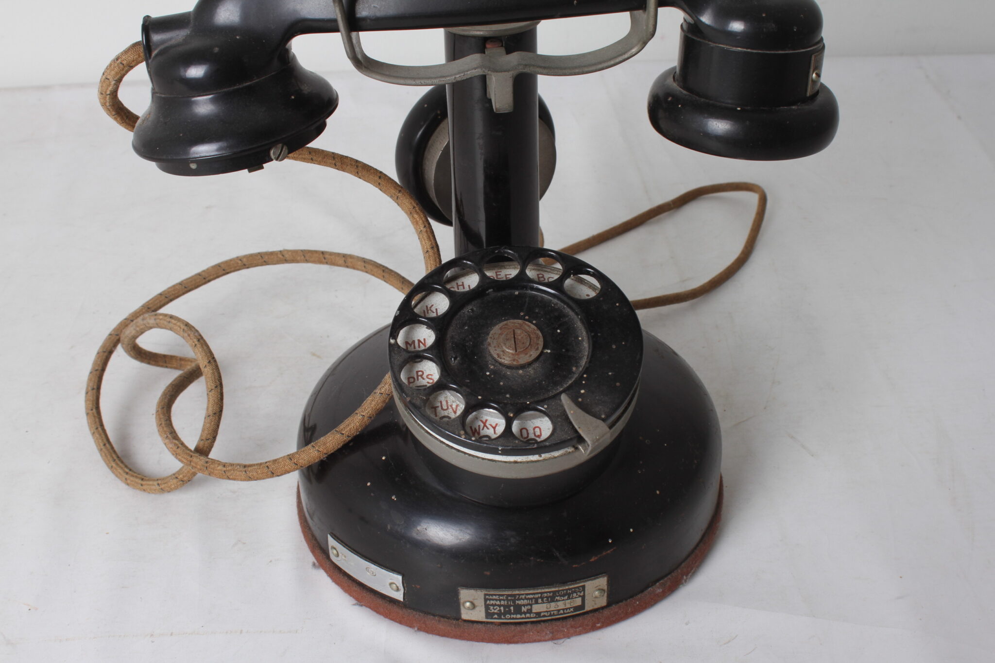 ancien-telephone-en-bakelite-cadran-rotatif-bci-modele-1927-objets-deco-brocante-occasion-emmaus-scherwiller-etikette (5)