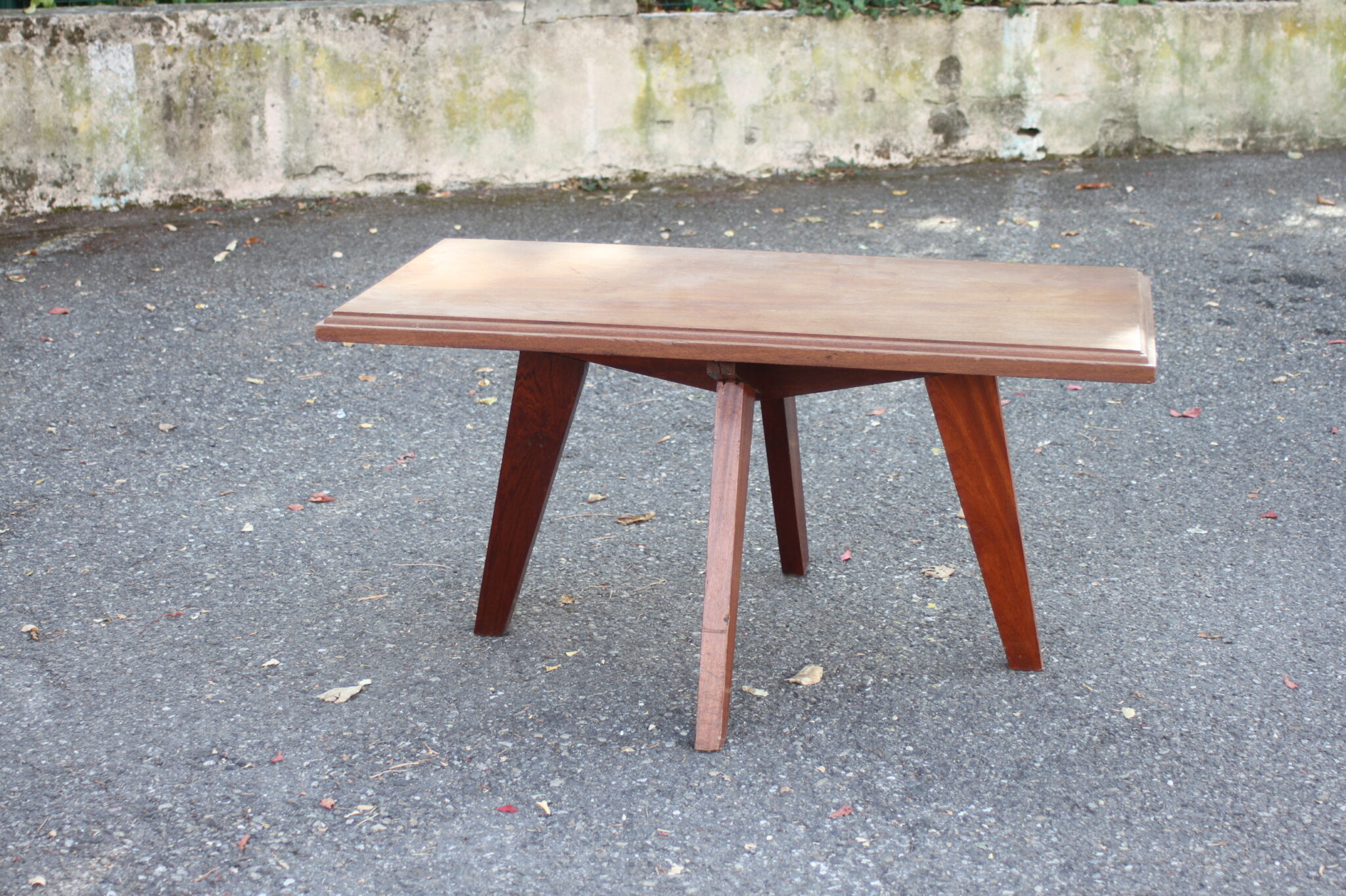 Ancienne table basse en bois – Image 2