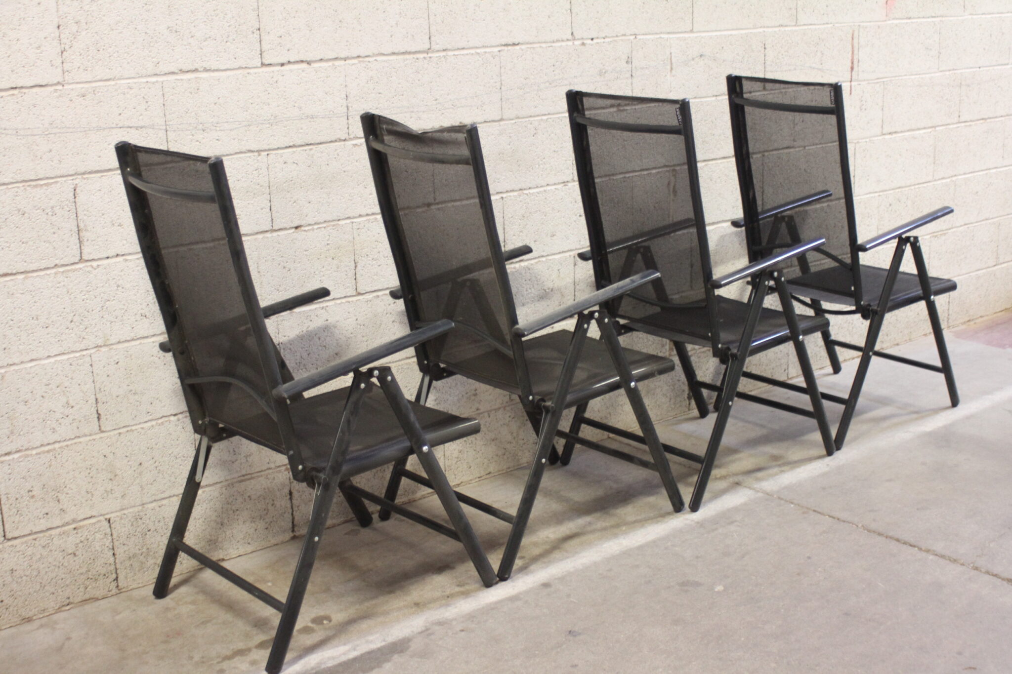 chaises-pliantes-de-jardin-alu-anthracite-casaria-mobilier-exterieur-brocante-occasion-emmaus-scherwiller-etikette (9)