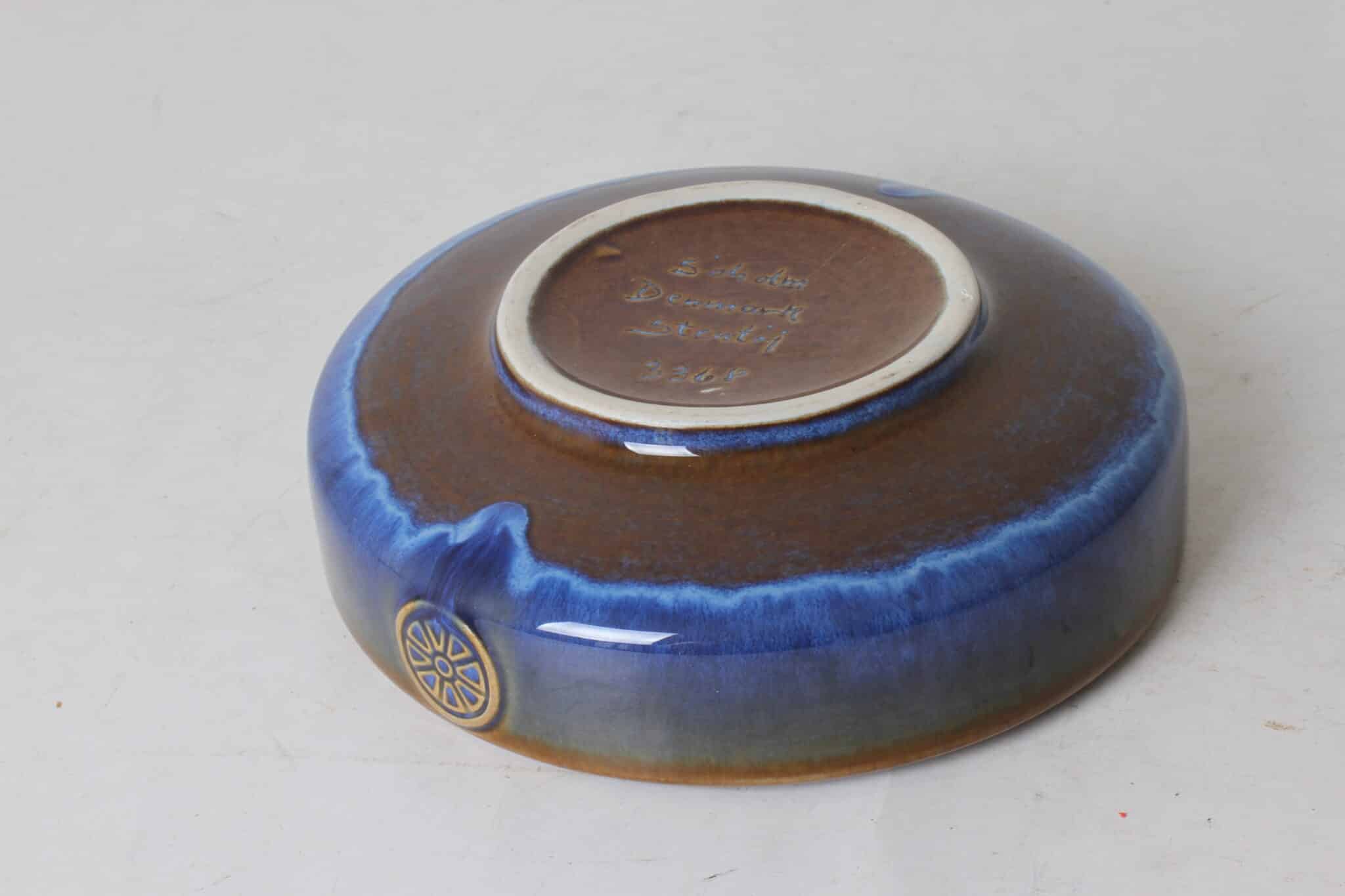 coupe-vintage-scandinave-ceramique-bleu-design-maria-philippi-pour-soholm-stentoj-objets-deco-brocante-occasion-emmaus-scherwiller-etikette (5)