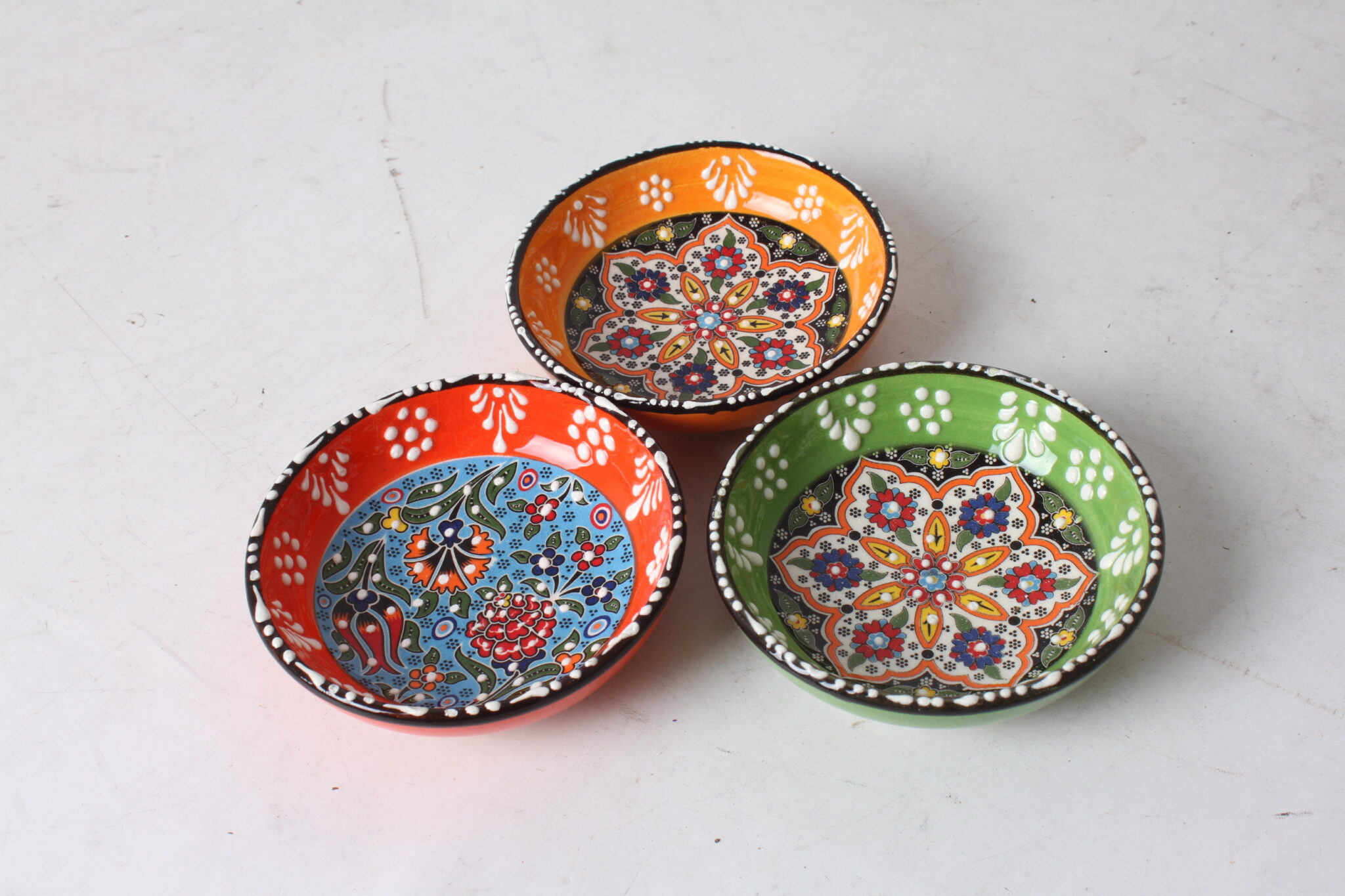 coupelles-orientales-ceramique-multicolore-art-de-la-table-brocante-occasion-emmaus-scherwiller-etikette (5)